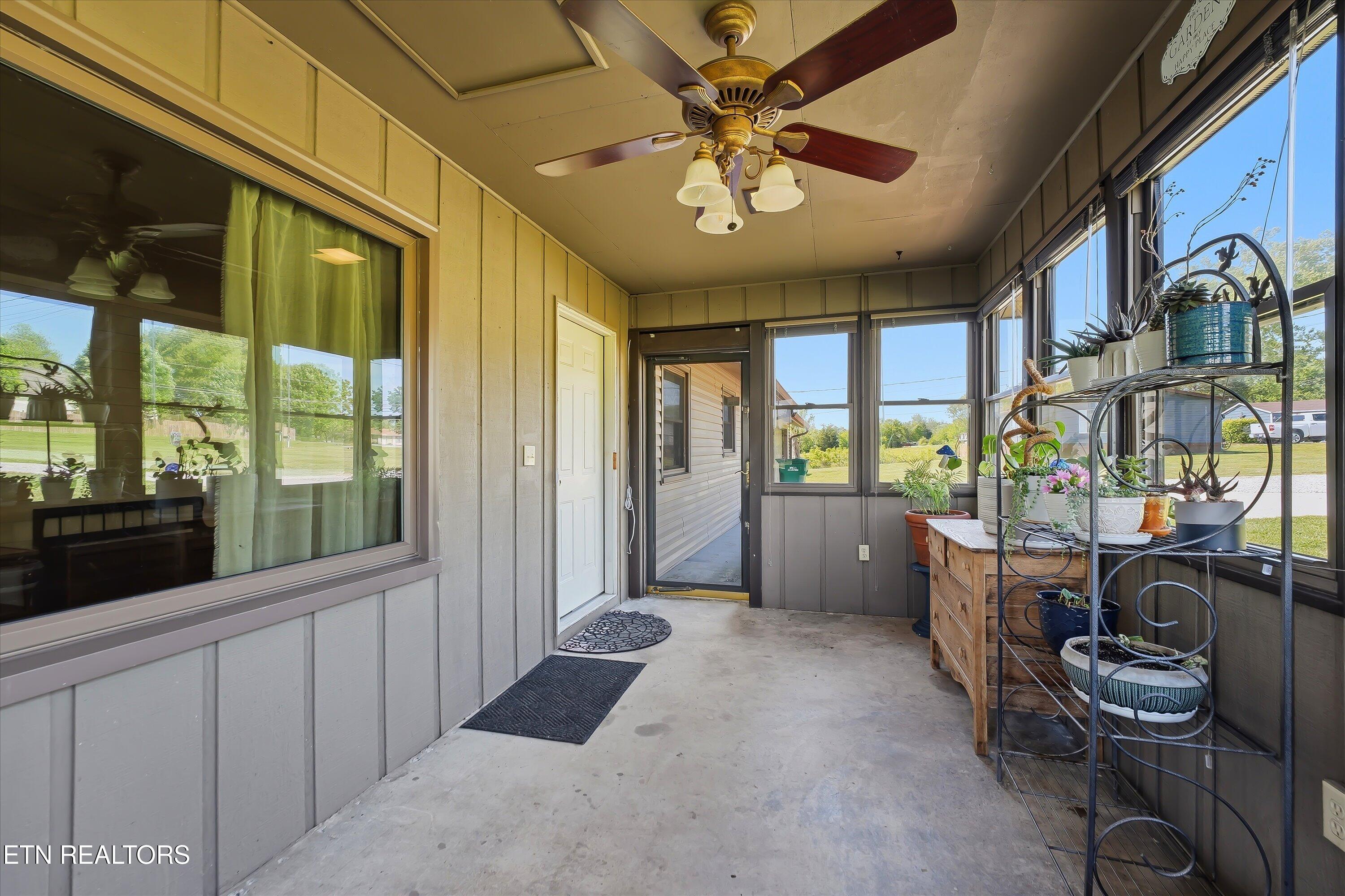 5321 Roberts Road Corryton TN 37721