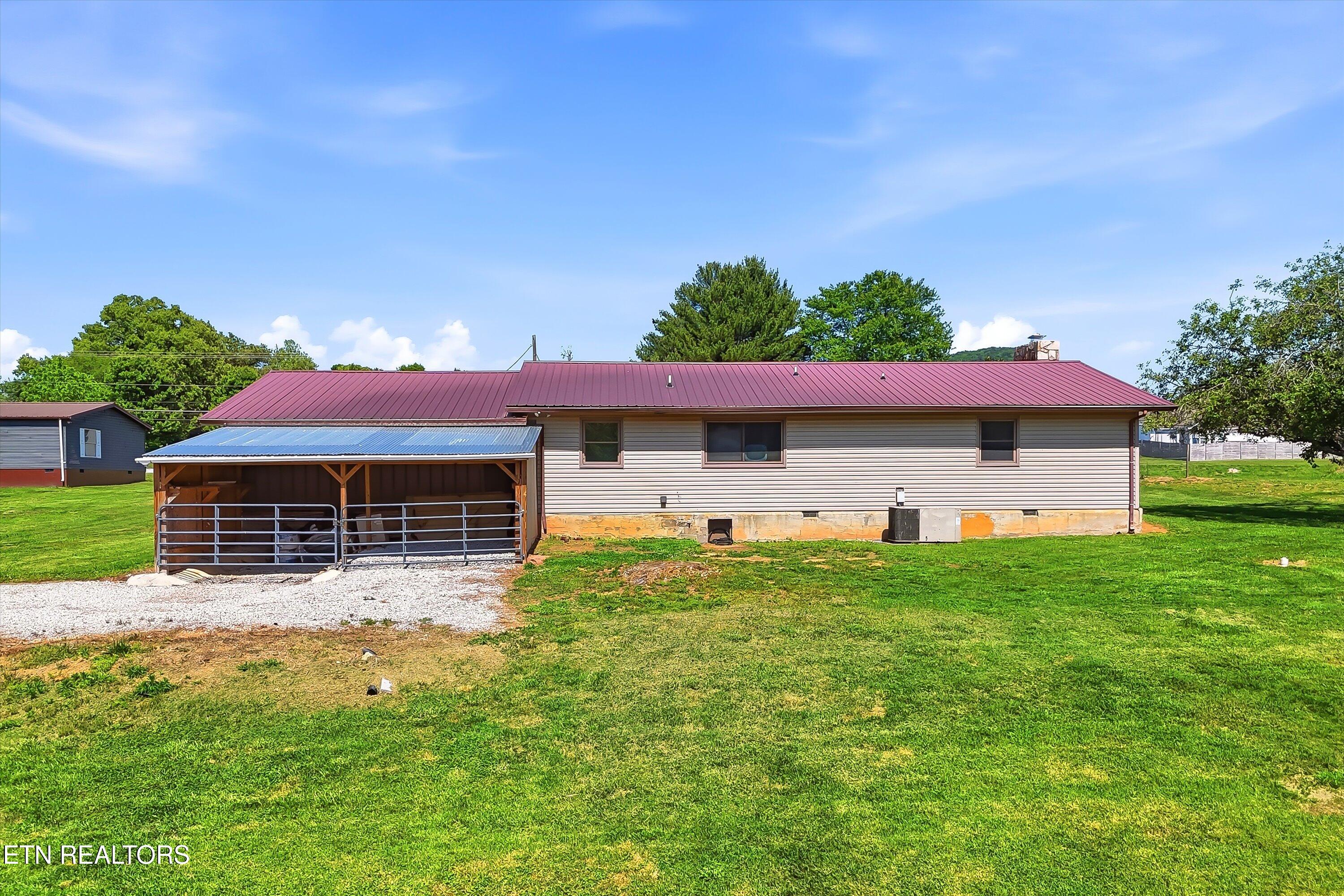 5321 Roberts Road Corryton TN 37721
