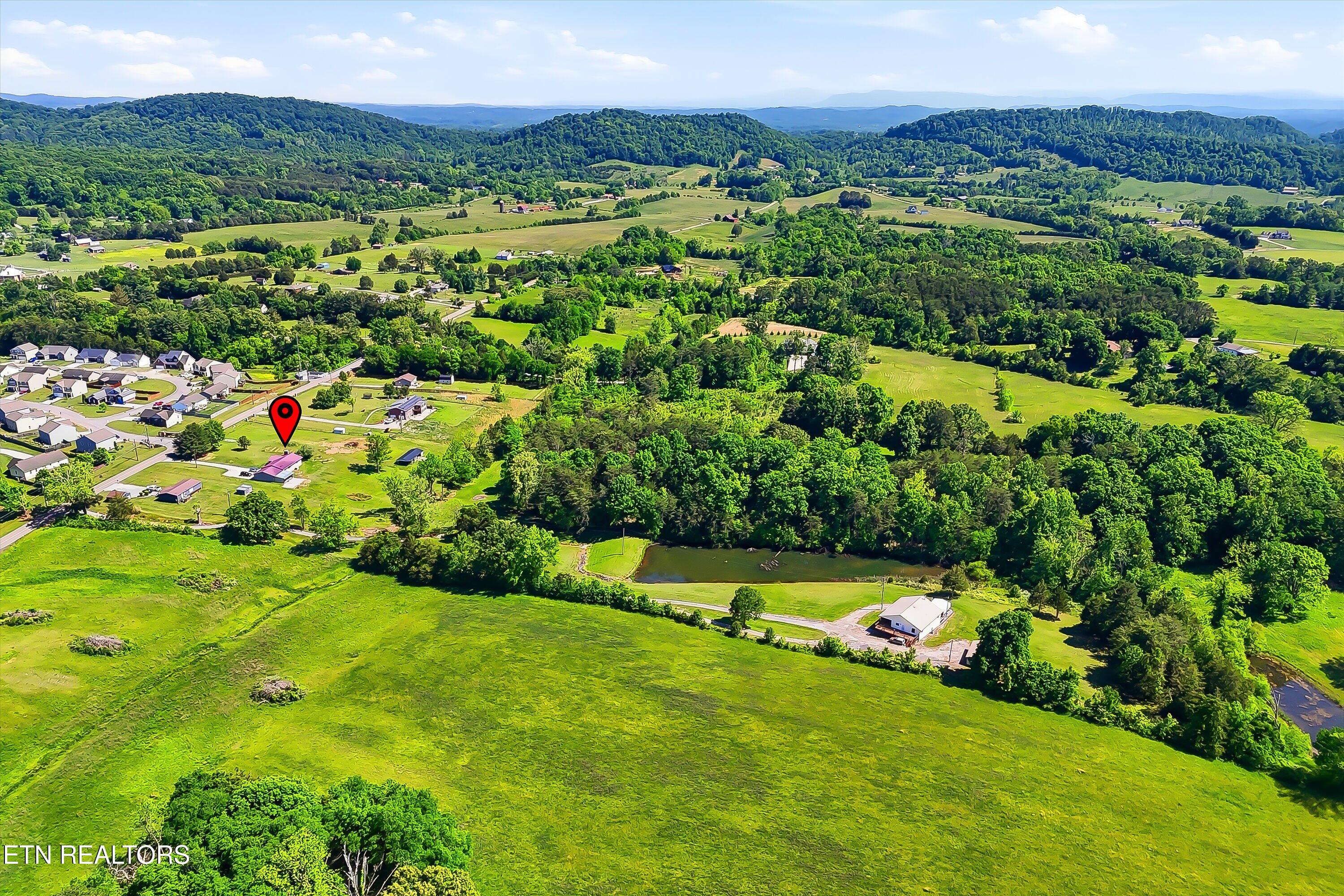 5321 Roberts Road Corryton TN 37721