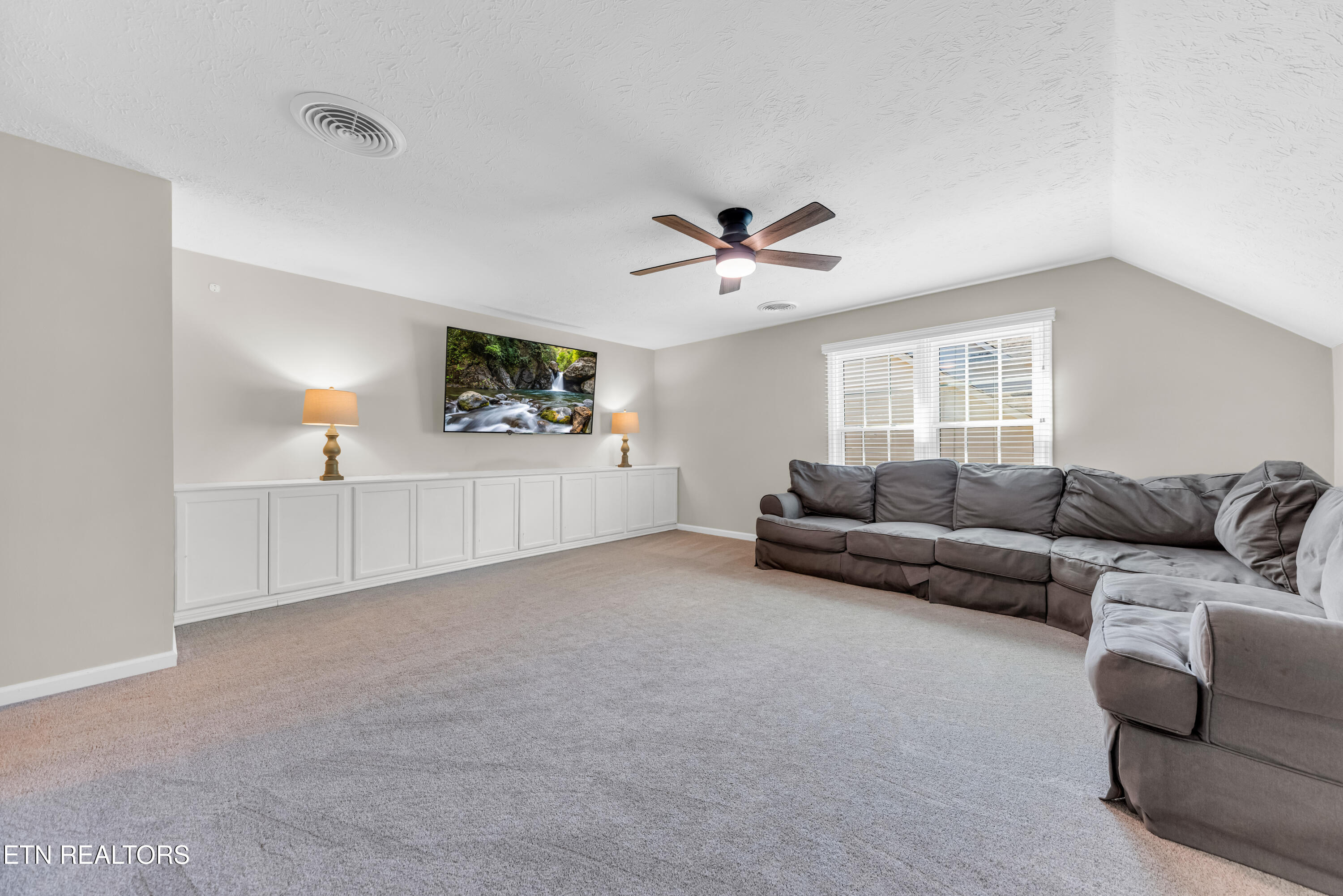 8220 Birch Run Lane Knoxville TN 37919