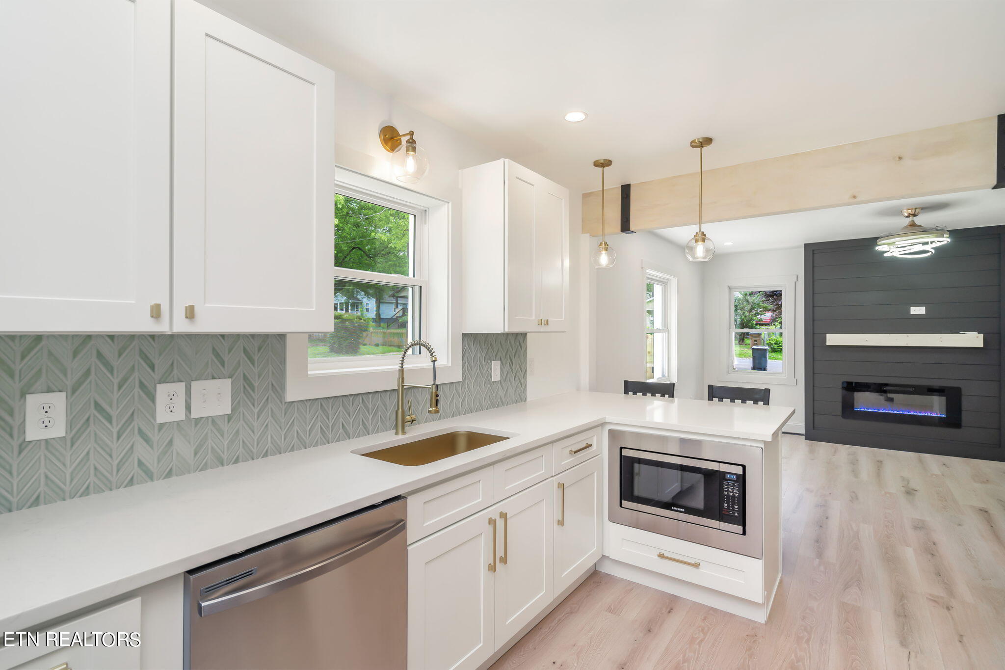 2745 Lay Avenue Knoxville TN 37914