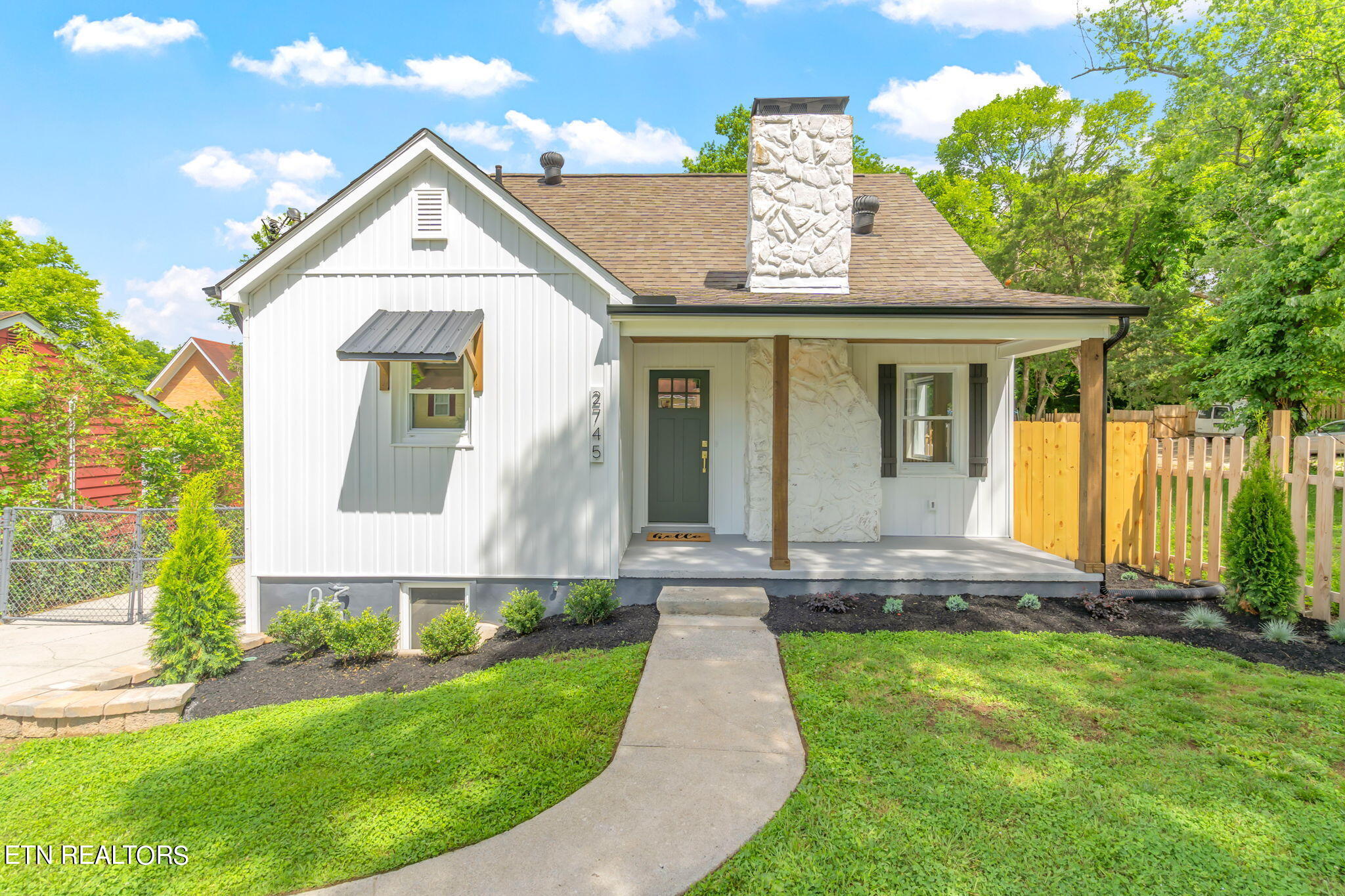 2745 Lay Avenue Knoxville TN 37914