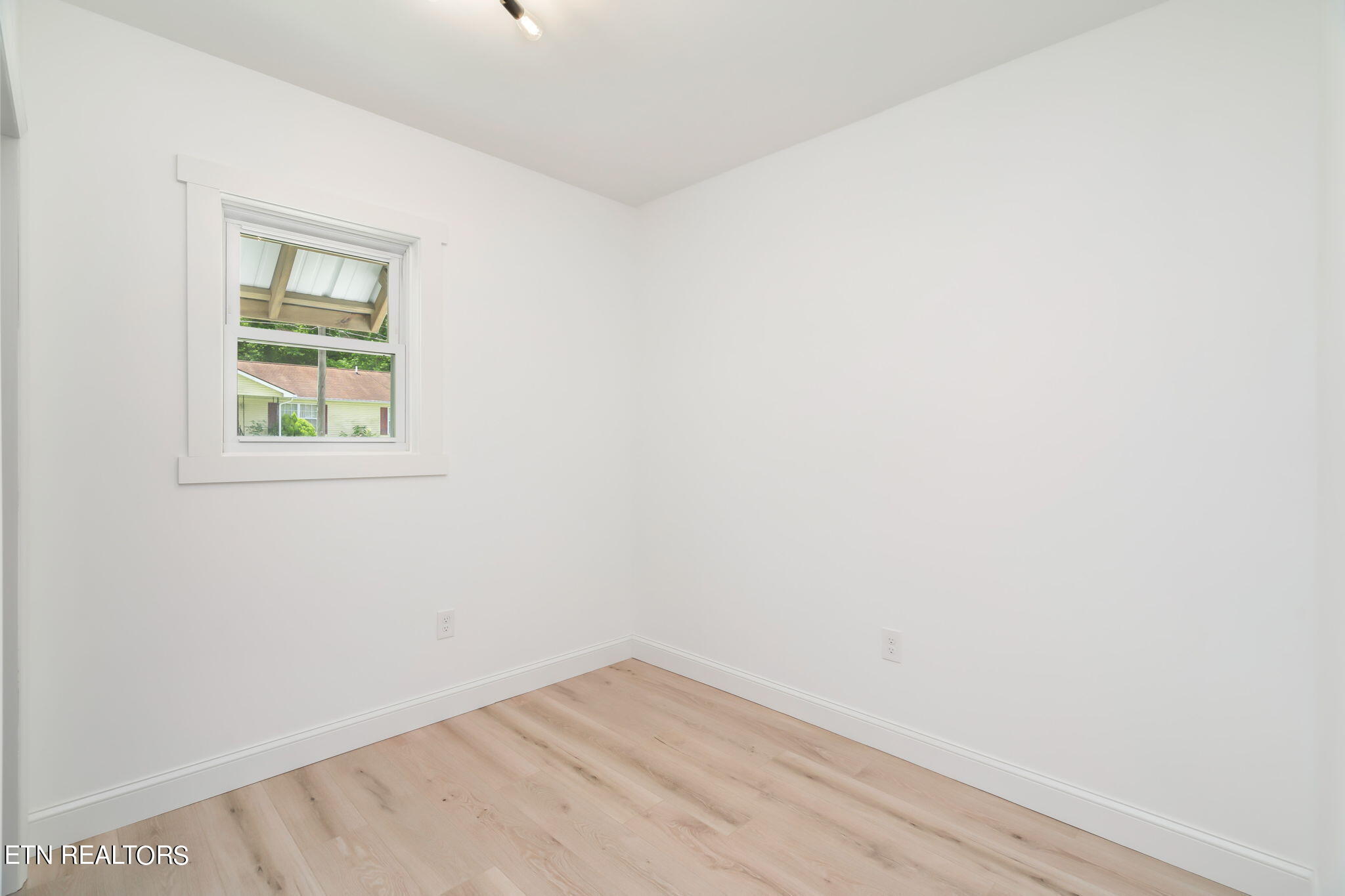 2745 Lay Avenue Knoxville TN 37914
