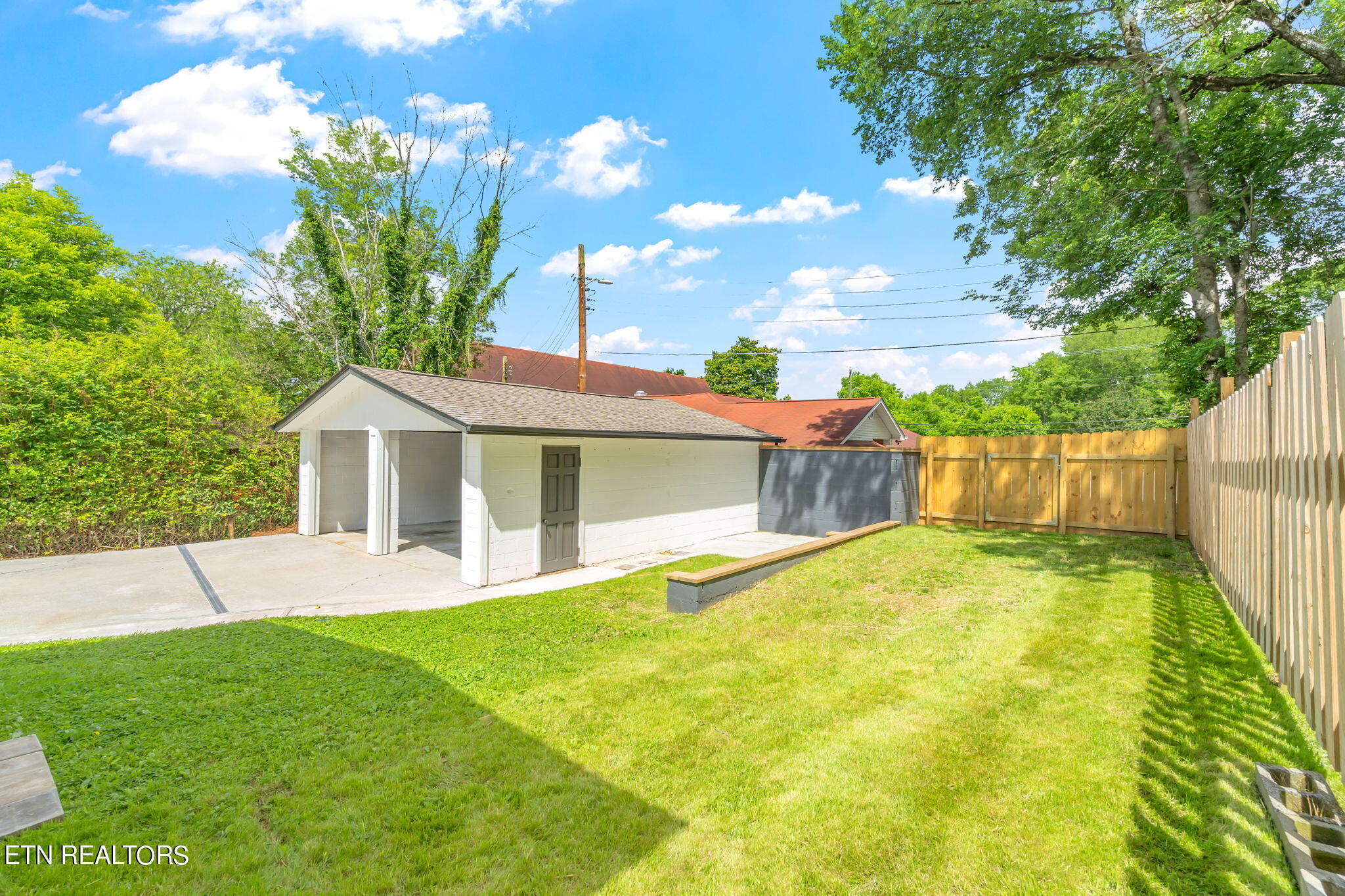 2745 Lay Avenue Knoxville TN 37914
