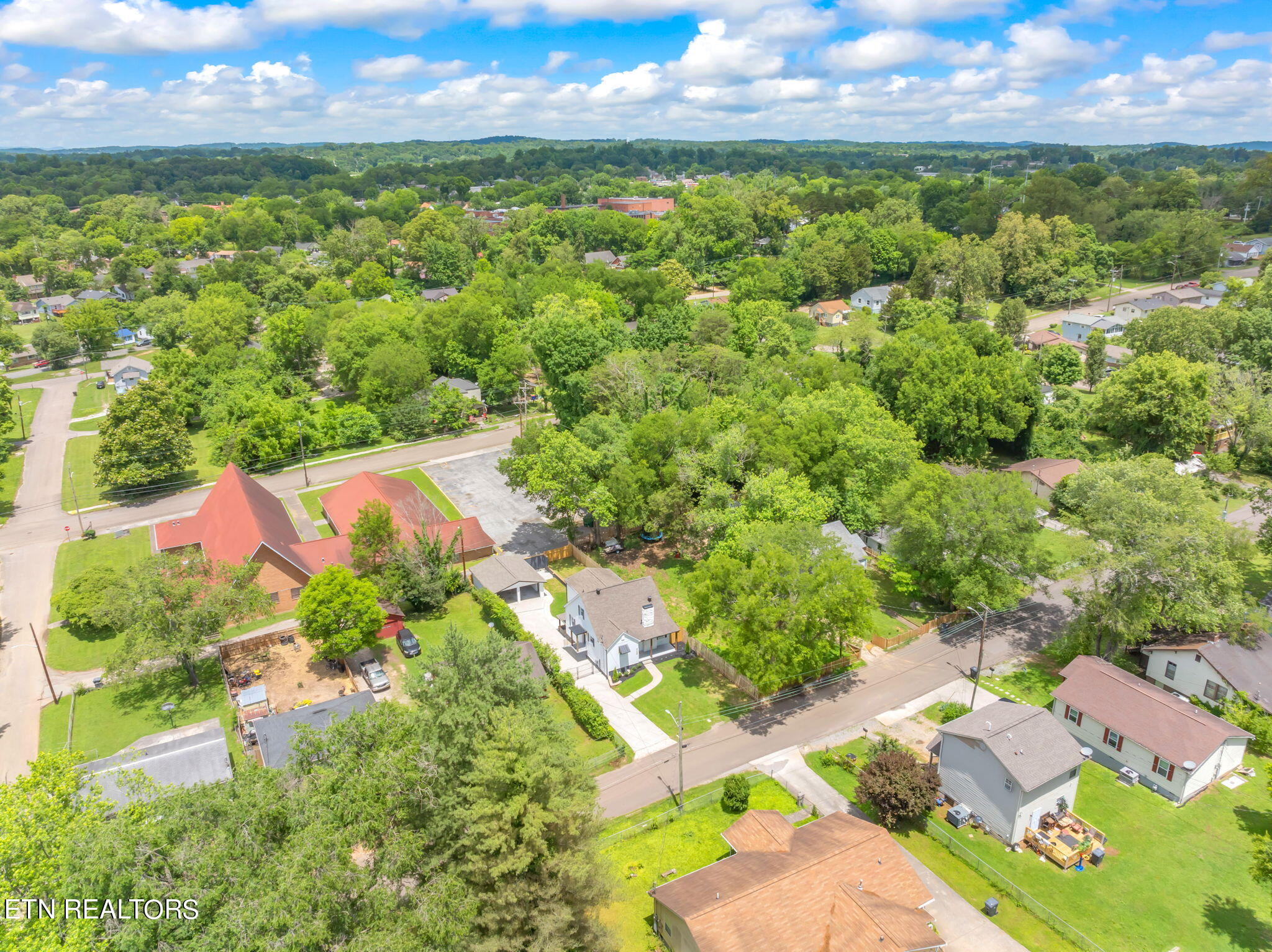 2745 Lay Avenue Knoxville TN 37914