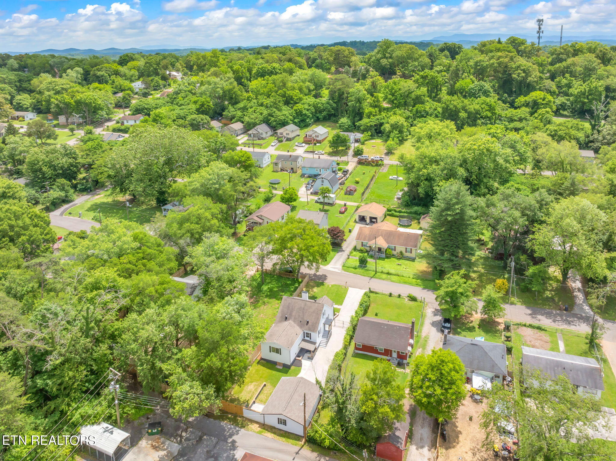 2745 Lay Avenue Knoxville TN 37914