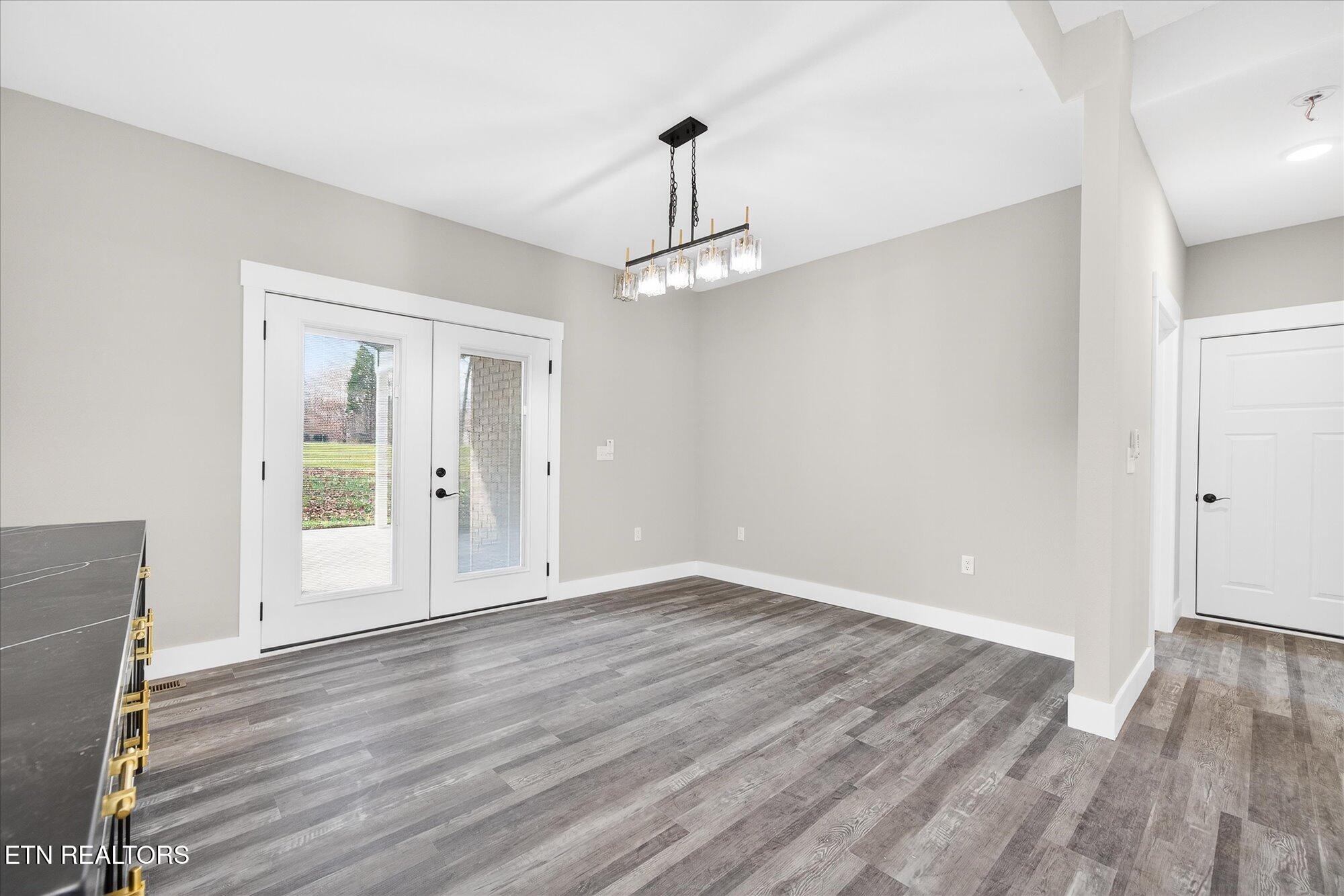 941 E Deer Creek Drive Crossville TN 38571