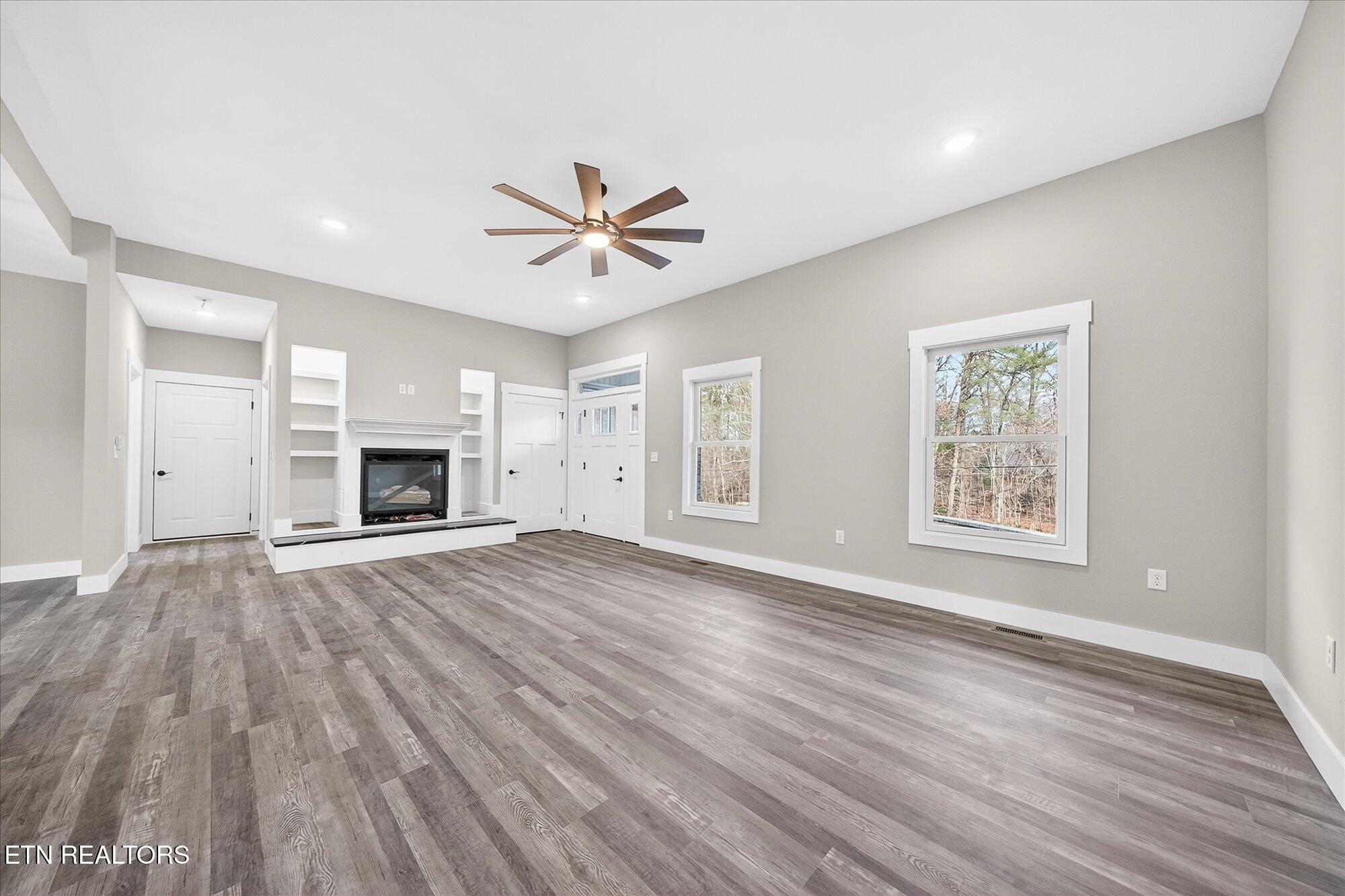 941 E Deer Creek Drive Crossville TN 38571