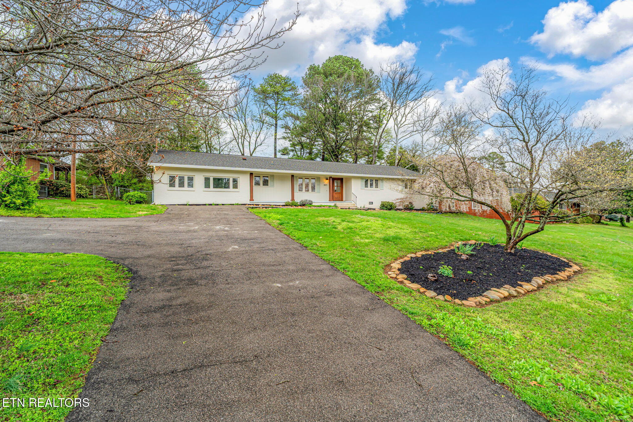 8017 Bennington Drive Knoxville TN 37909