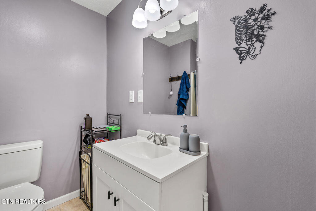 250 Mcdeerman Road Jacksboro TN 37757