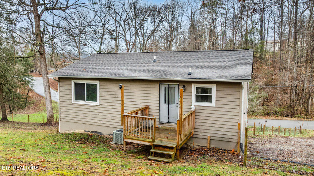 250 Mcdeerman Road Jacksboro TN 37757