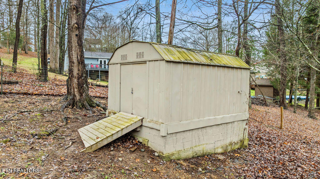 250 Mcdeerman Road Jacksboro TN 37757