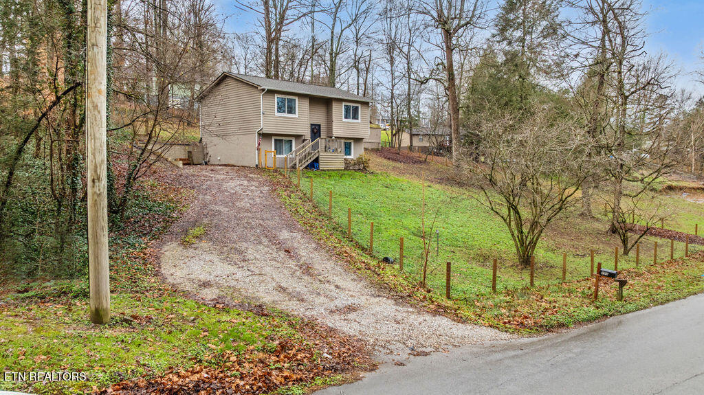 250 Mcdeerman Road Jacksboro TN 37757