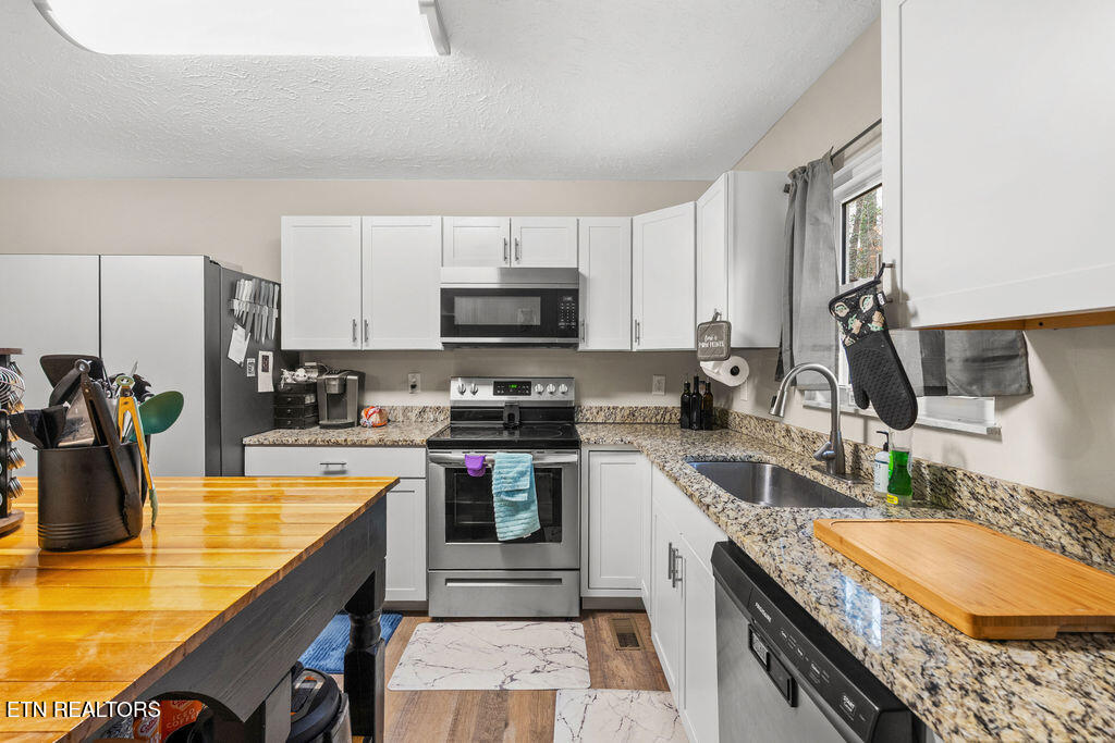 250 Mcdeerman Road Jacksboro TN 37757