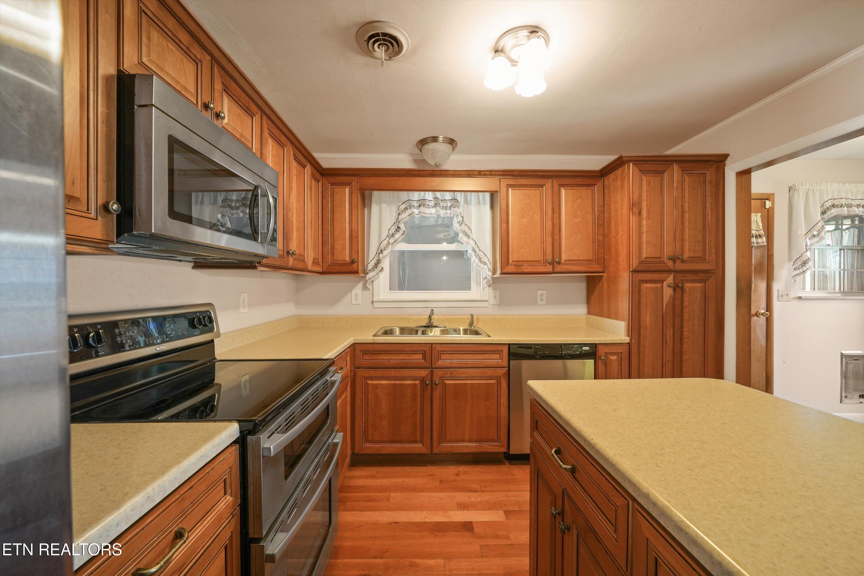 2783 Rutledge Pike Blaine TN 37709
