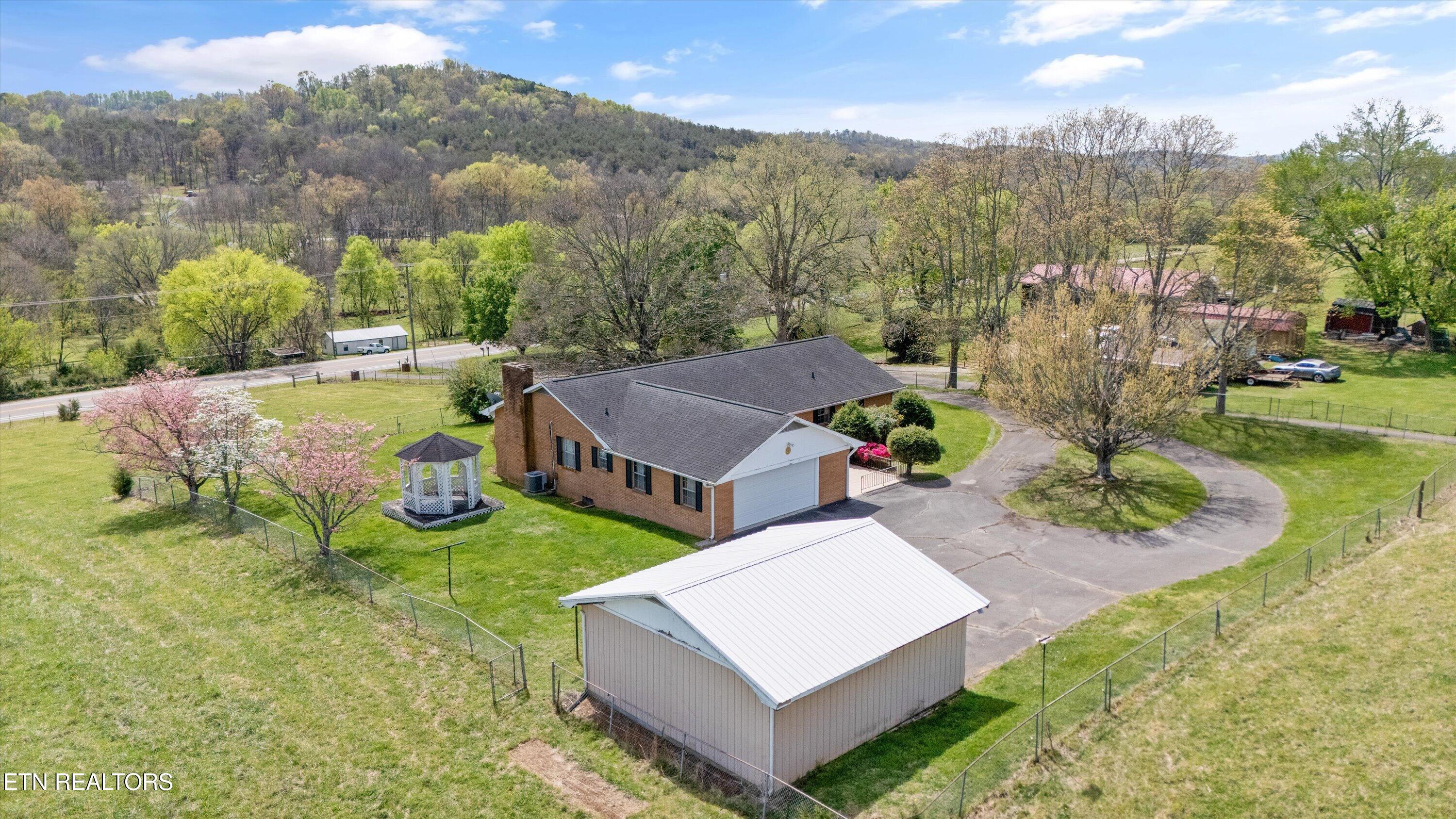 2783 Rutledge Pike Blaine TN 37709