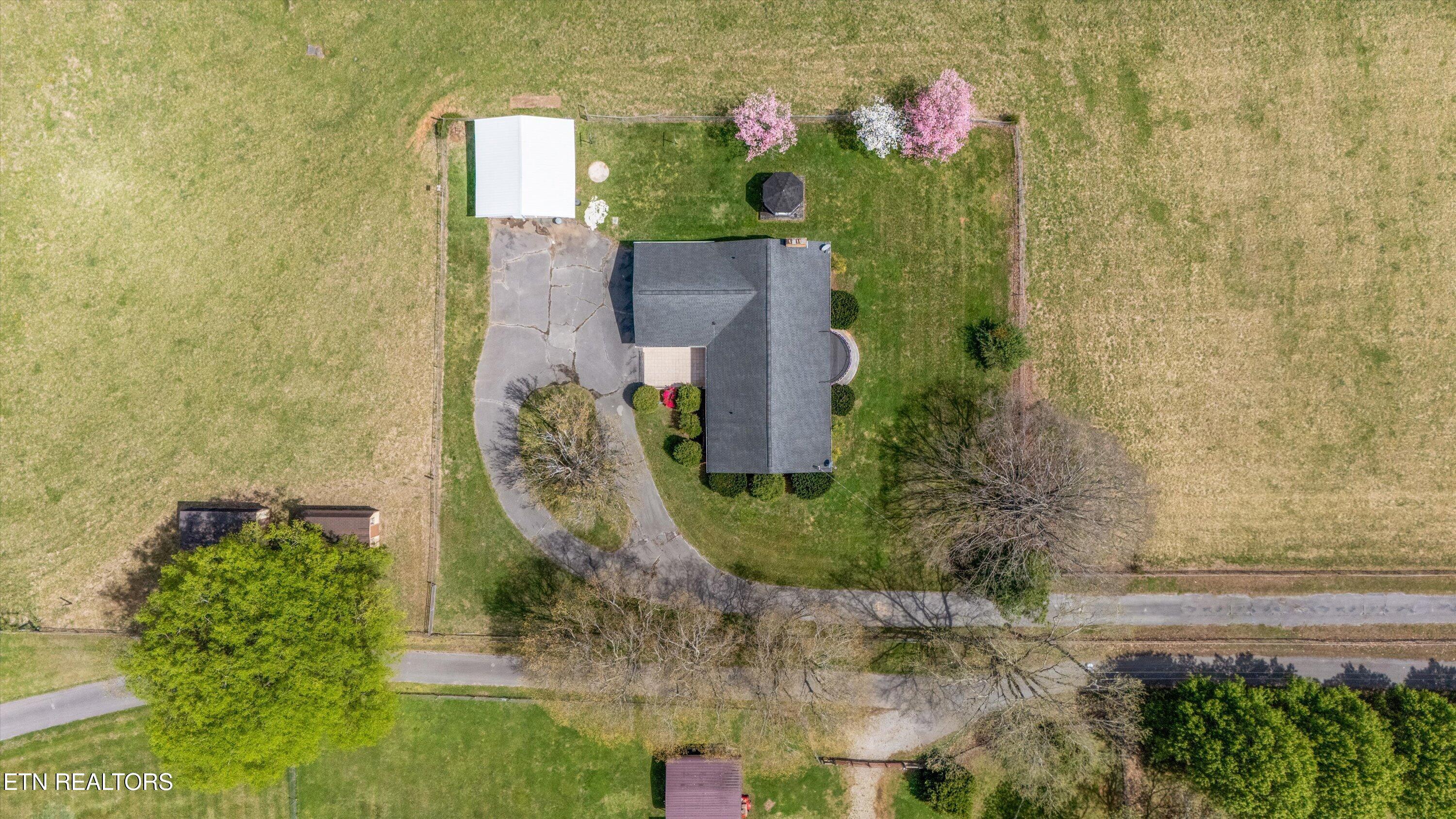 2783 Rutledge Pike Blaine TN 37709