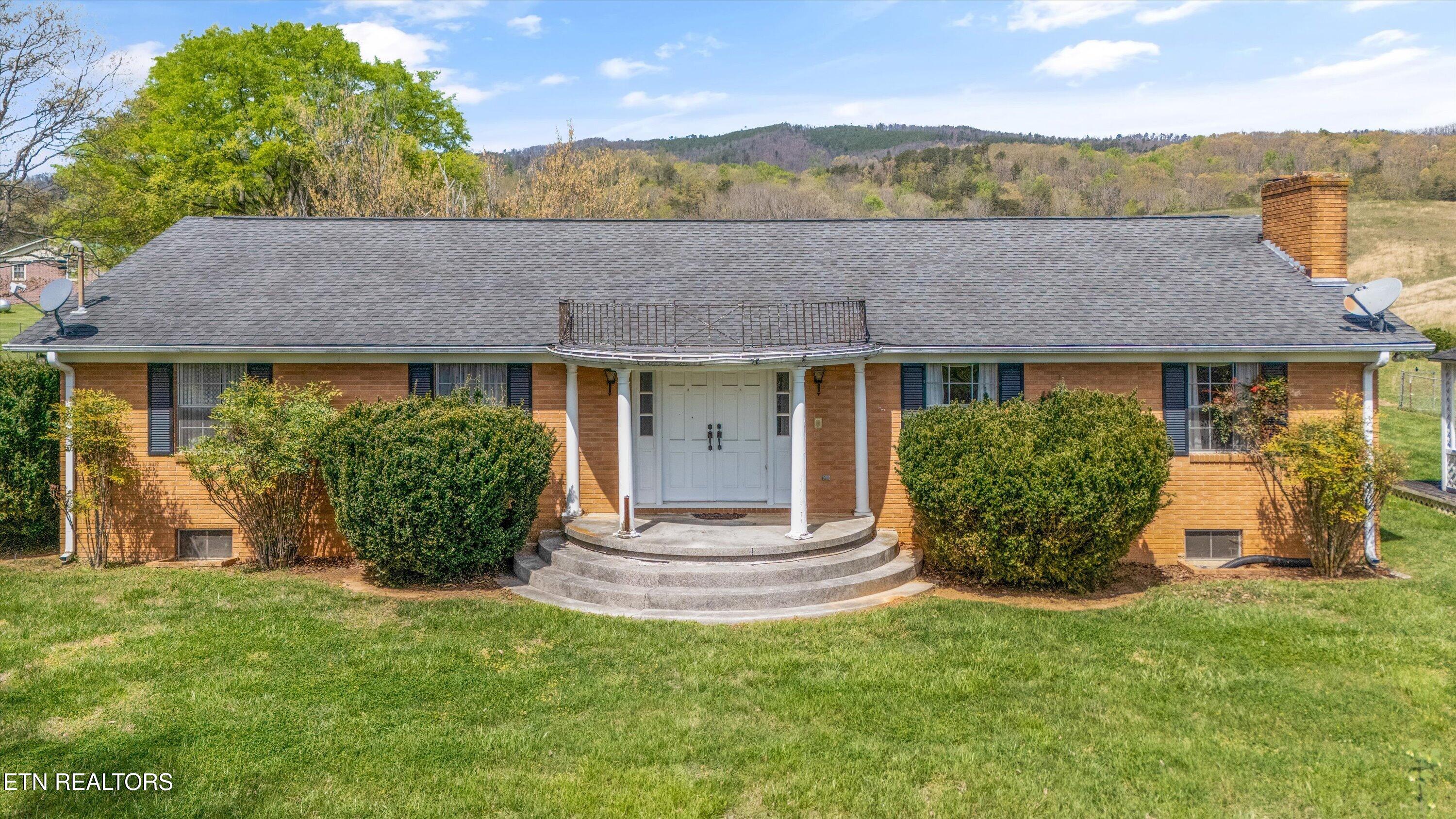 2783 Rutledge Pike Blaine TN 37709