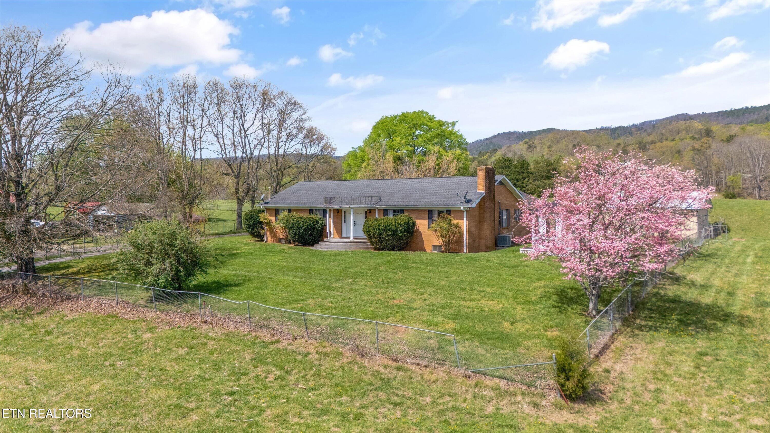 2783 Rutledge Pike Blaine TN 37709