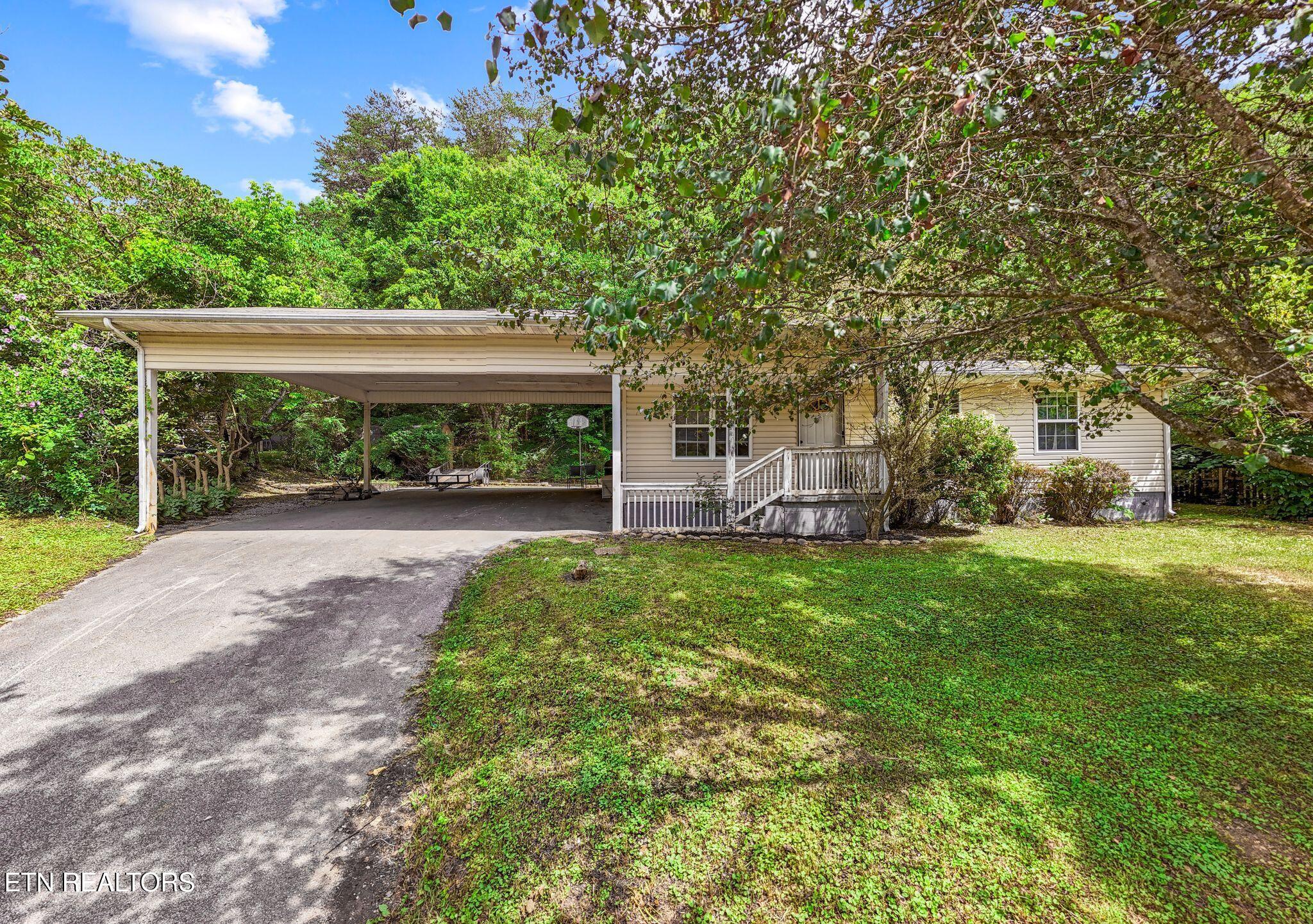 1015 Oakville Lane Sevierville TN 37862