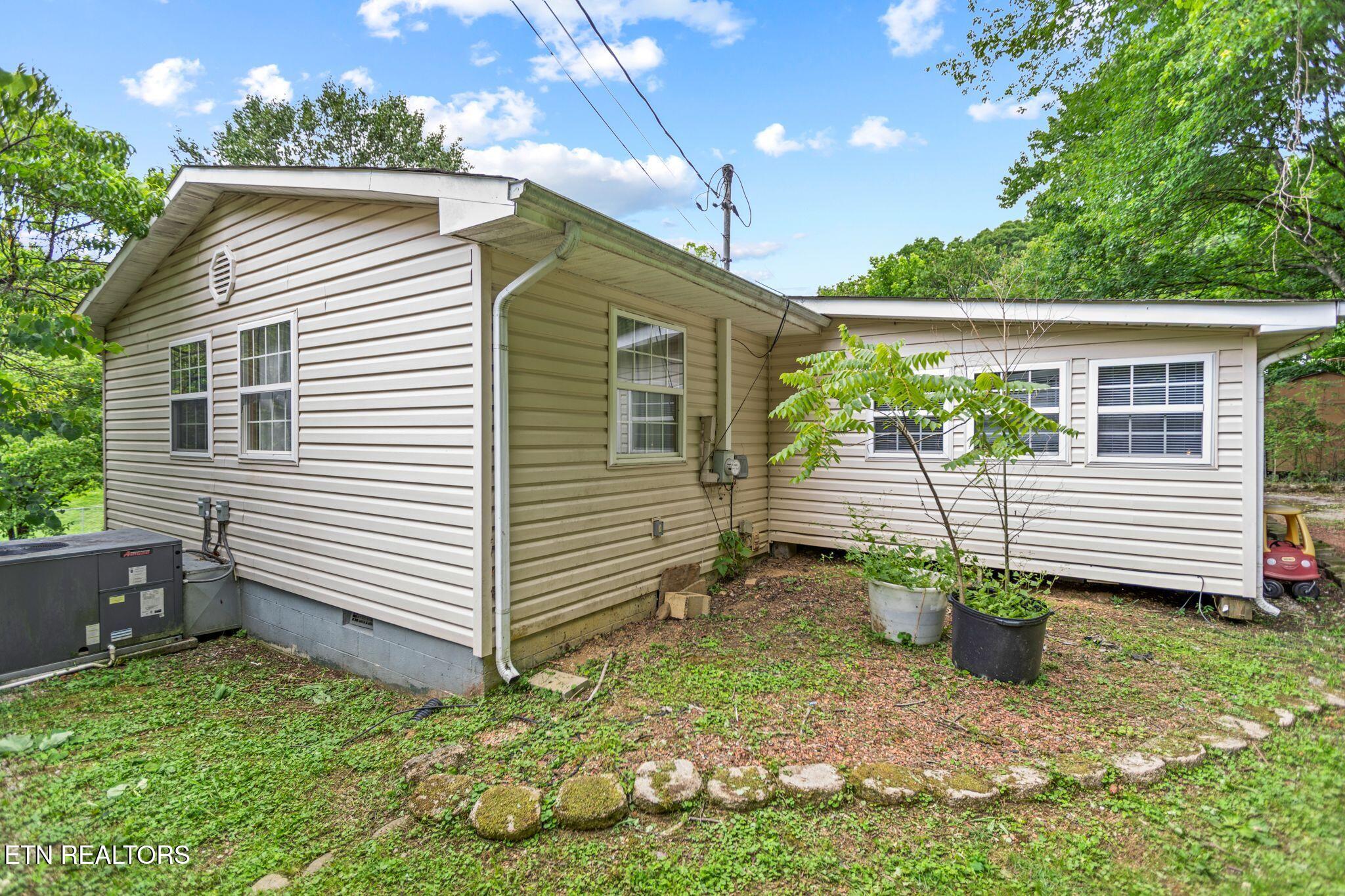 1015 Oakville Lane Sevierville TN 37862