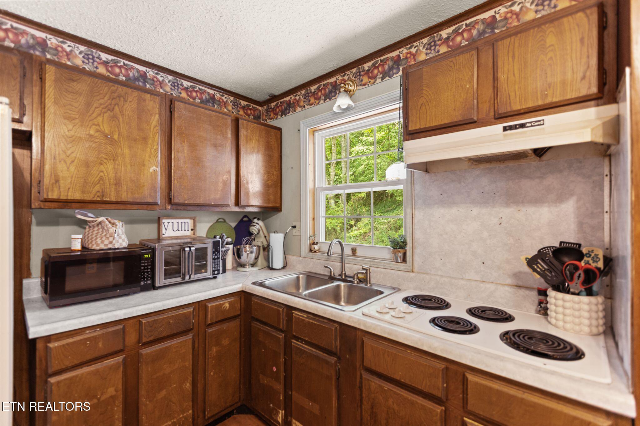 1015 Oakville Lane Sevierville TN 37862