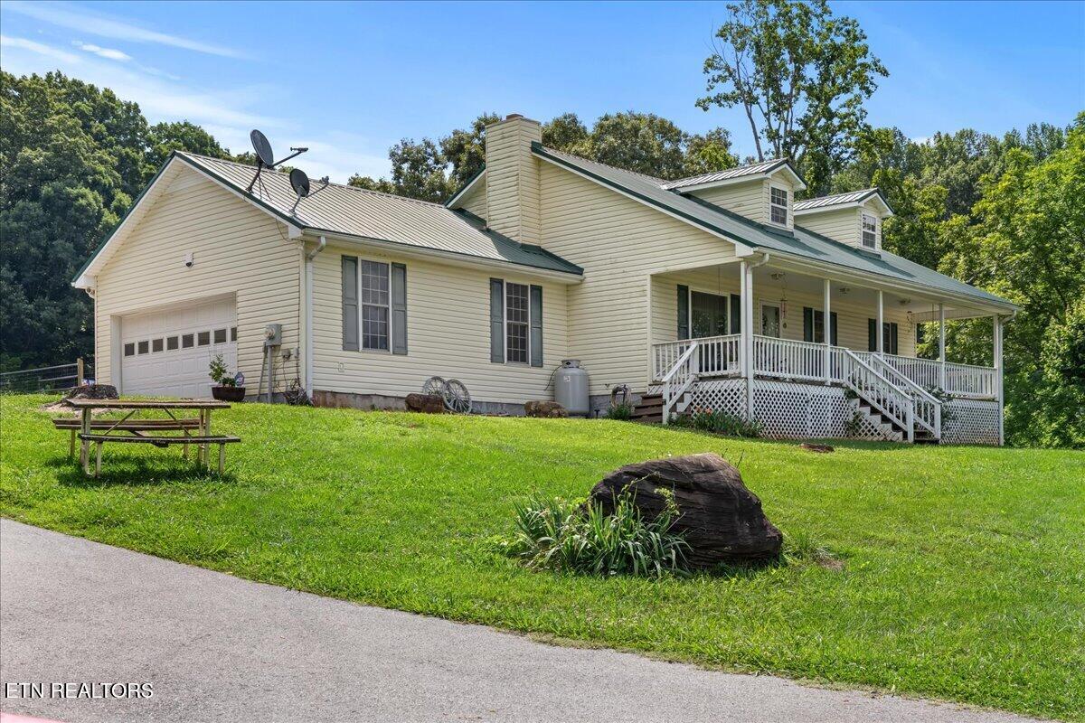 982 Wilson Station Road Englewood TN 37329