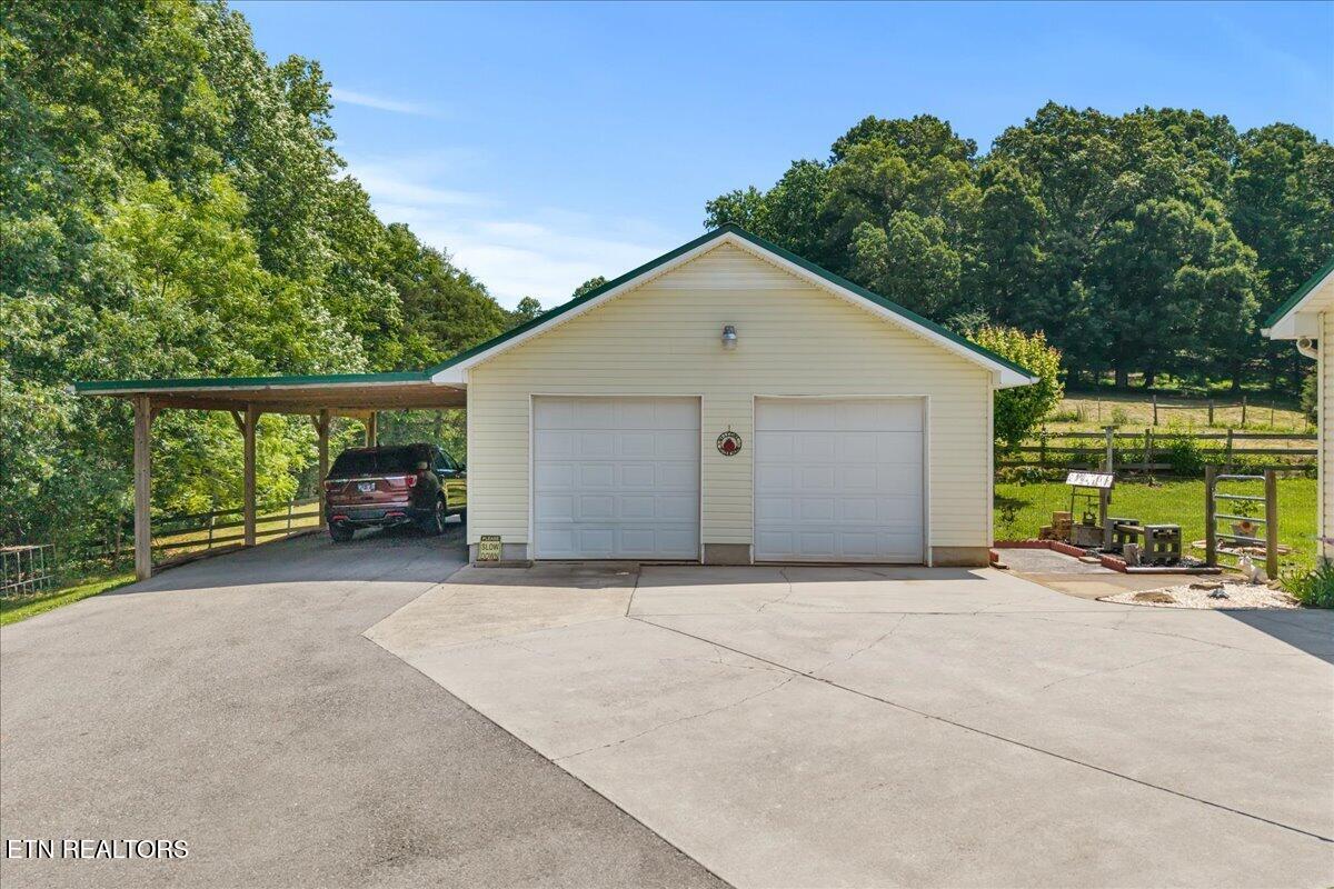 982 Wilson Station Road Englewood TN 37329
