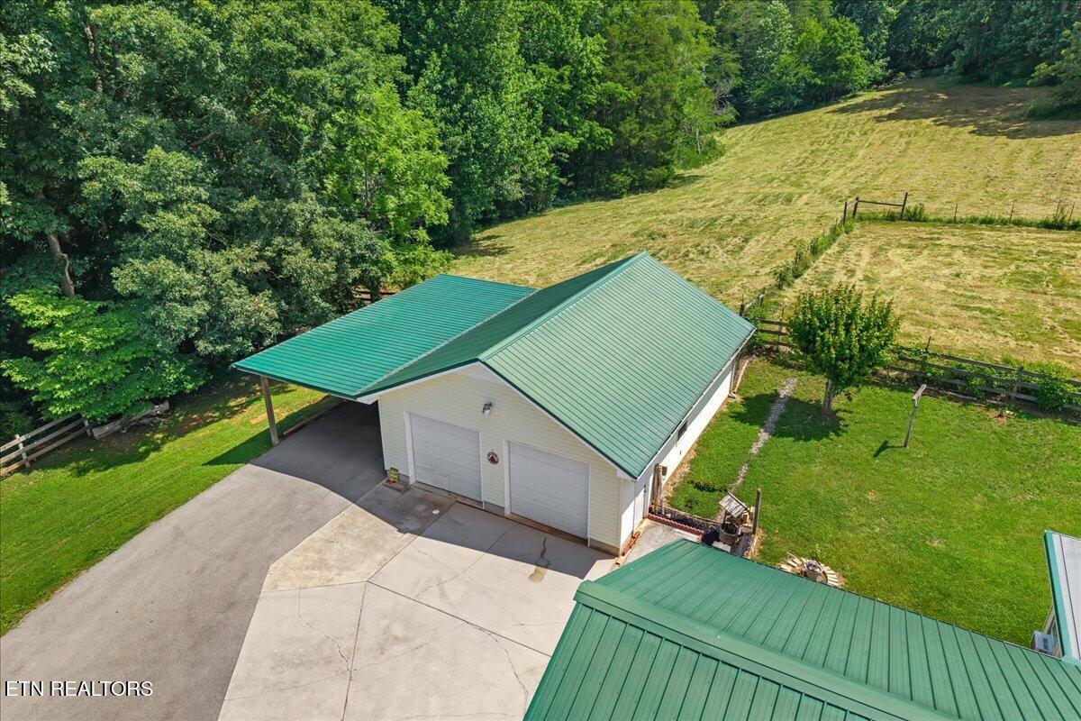 982 Wilson Station Road Englewood TN 37329