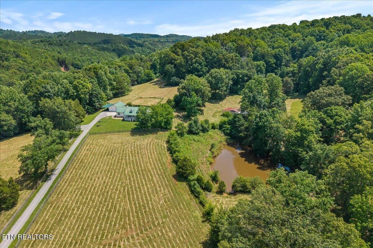 982 Wilson Station Road Englewood TN 37329