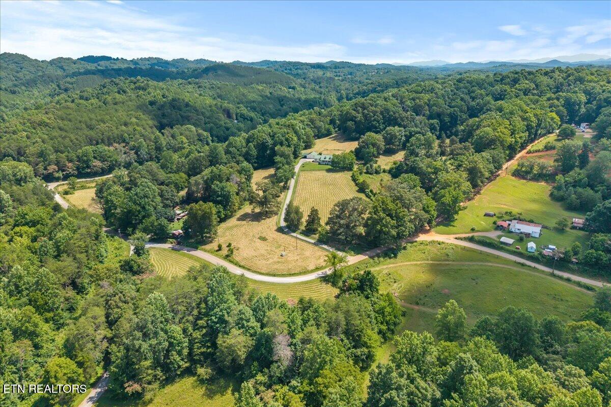 982 Wilson Station Road Englewood TN 37329