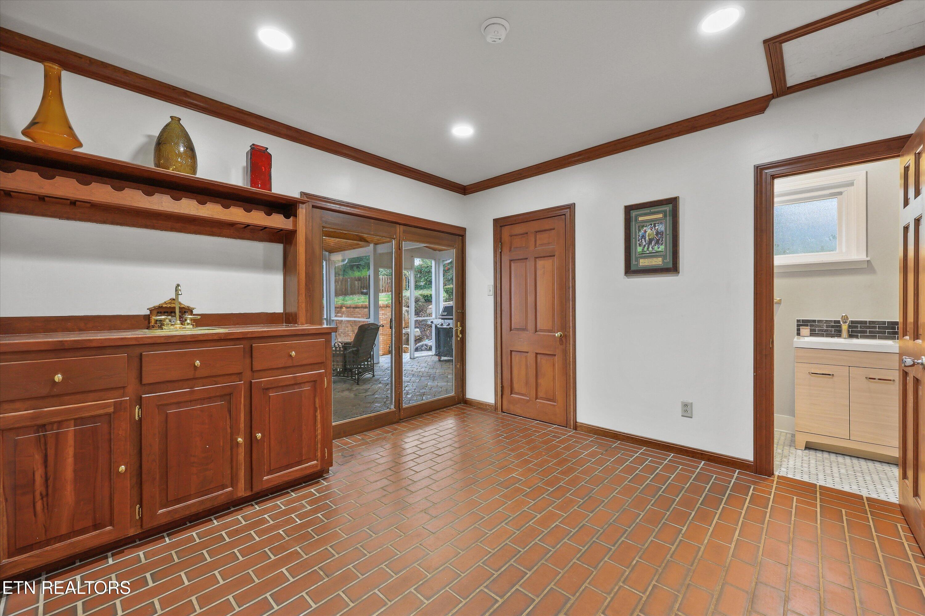 7113 Cheshire Drive Knoxville TN 37919
