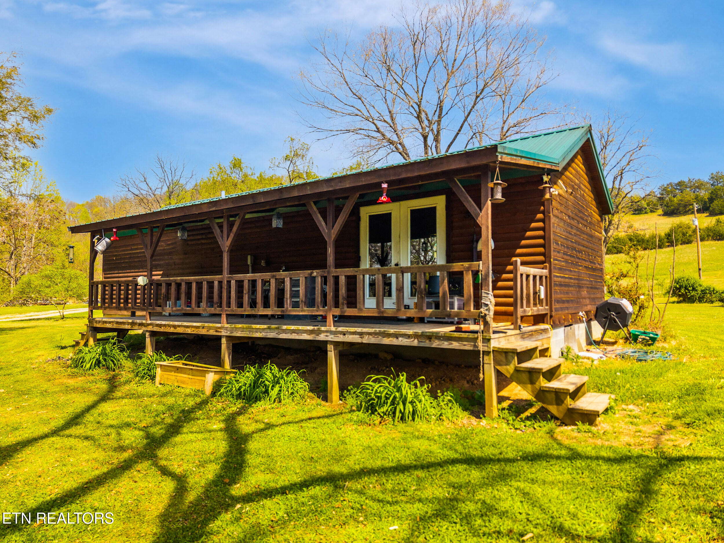1160 Oak Grove Road Harrogate TN 37752