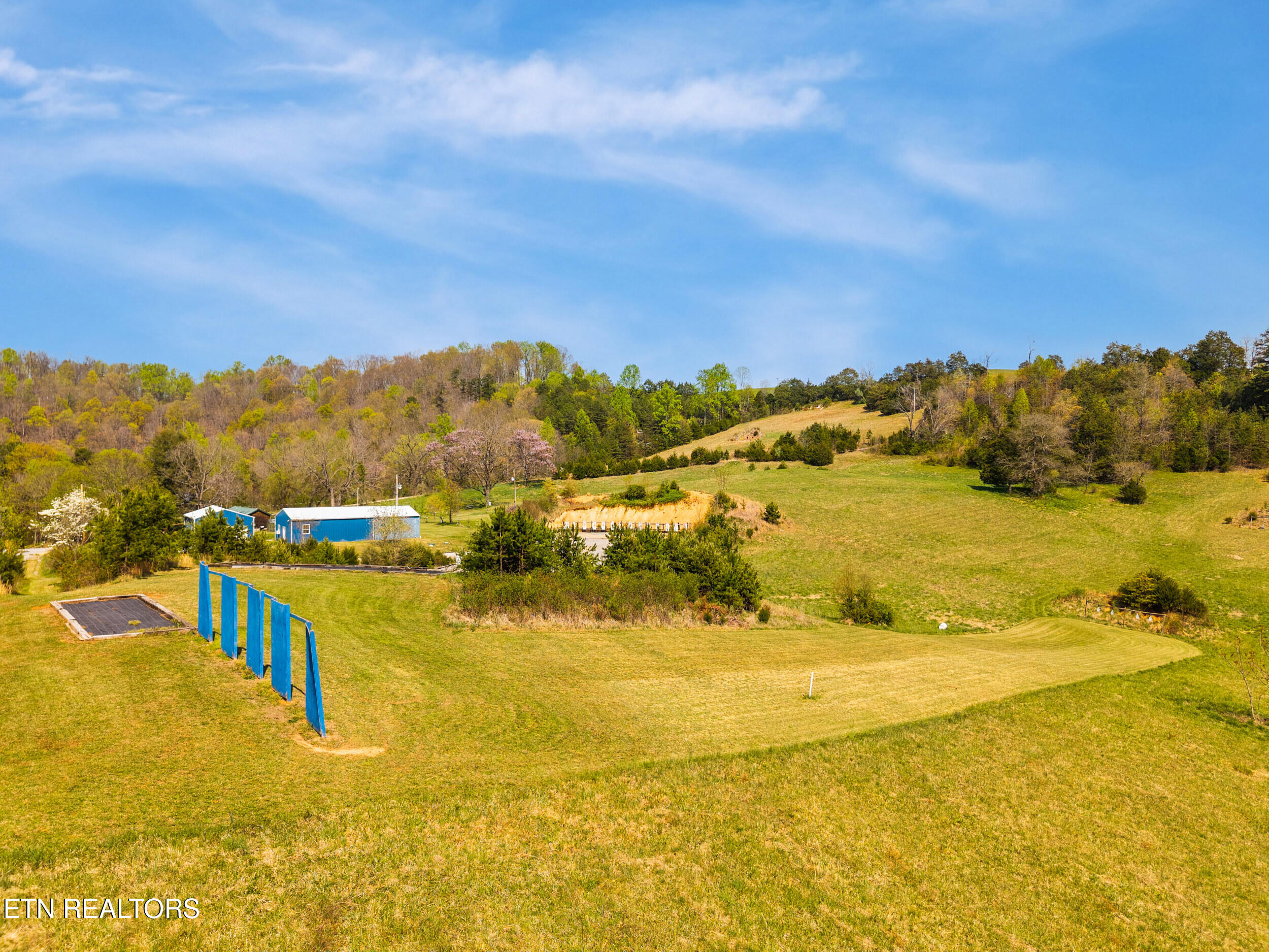 1160 Oak Grove Road Harrogate TN 37752