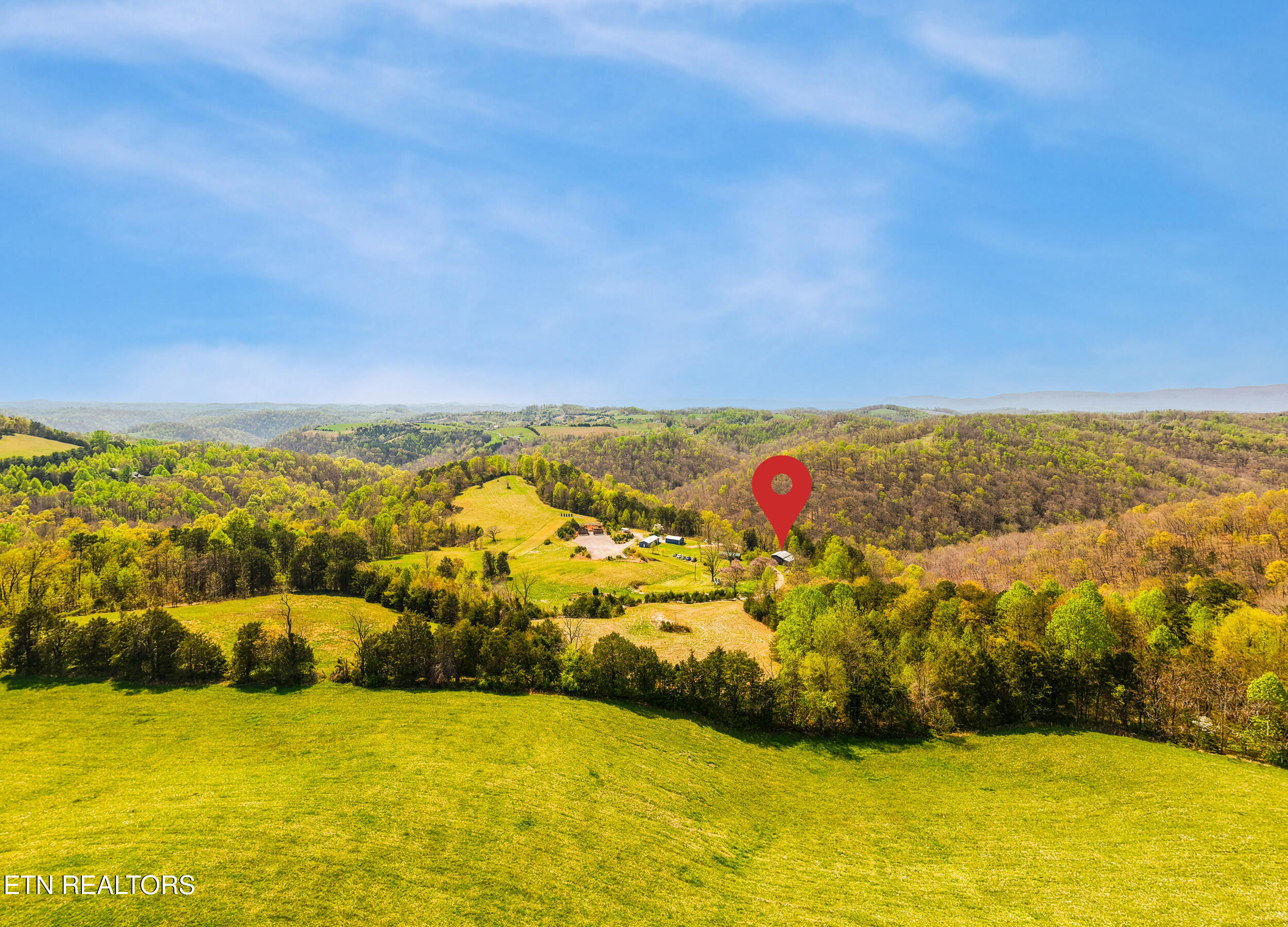 1160 Oak Grove Road Harrogate TN 37752