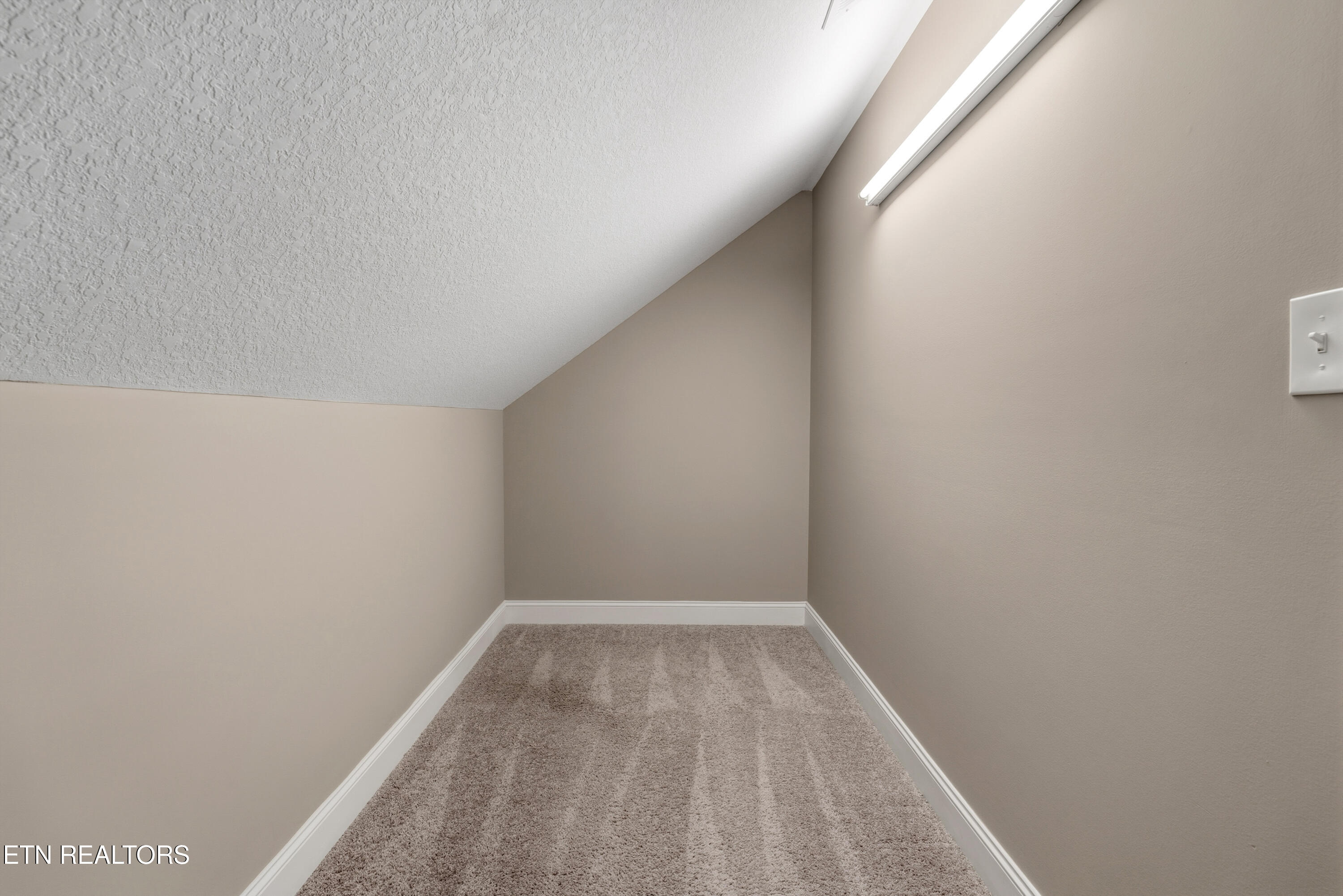 2614 Sweeping Rain Lane Knoxville TN 37931