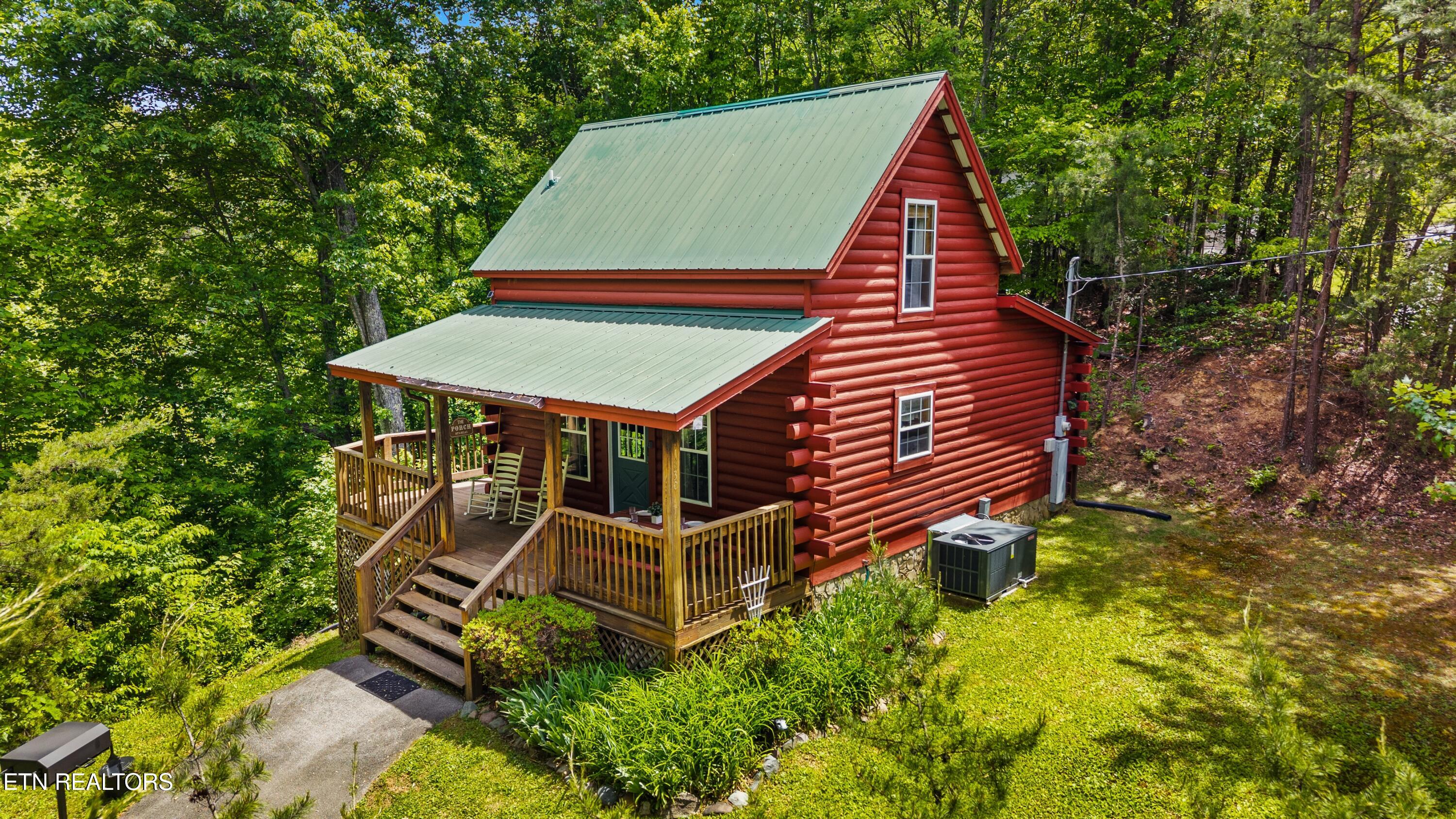 1830 Cherry View Lane Pigeon Forge TN 37876