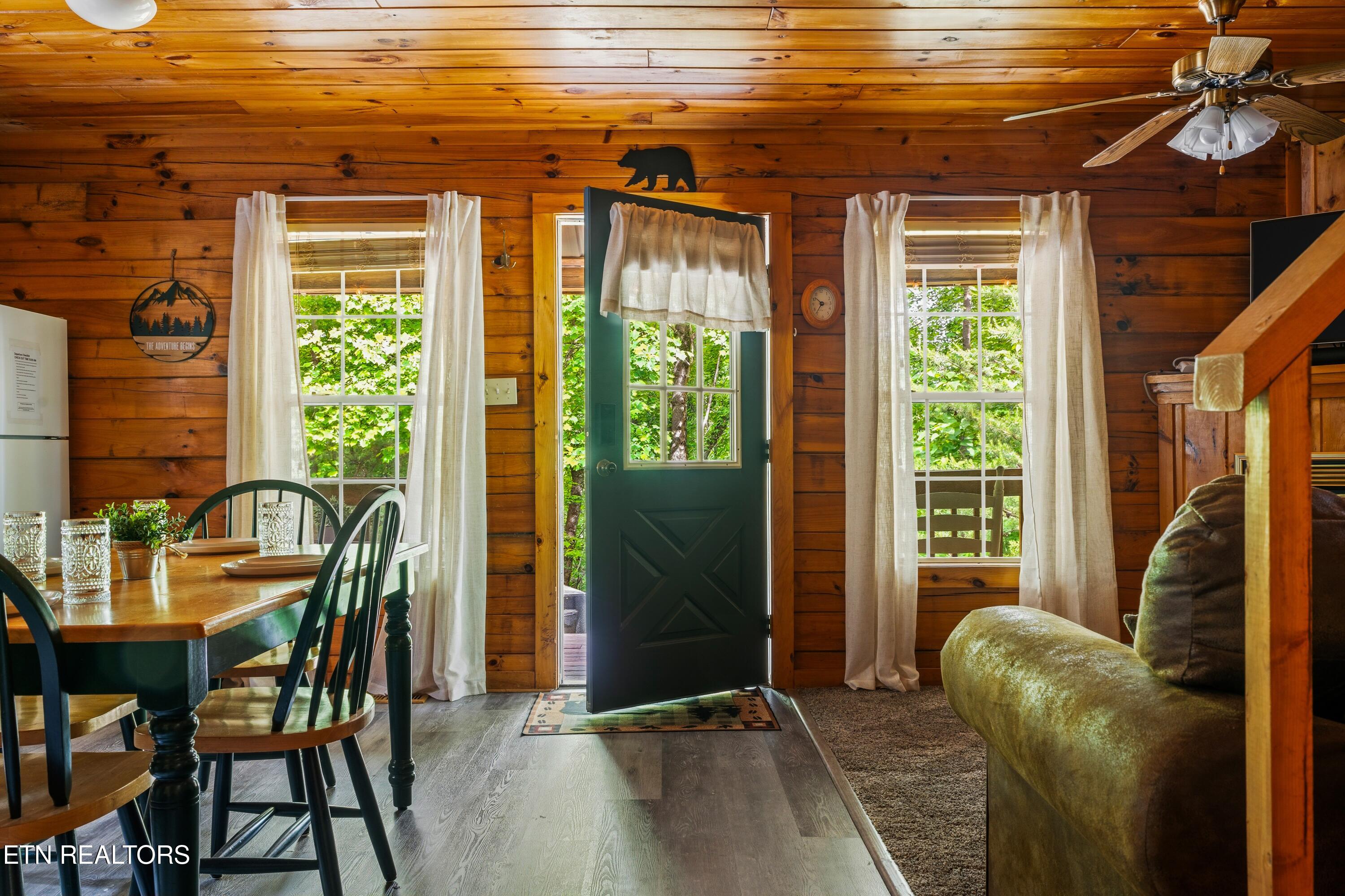 1830 Cherry View Lane Pigeon Forge TN 37876