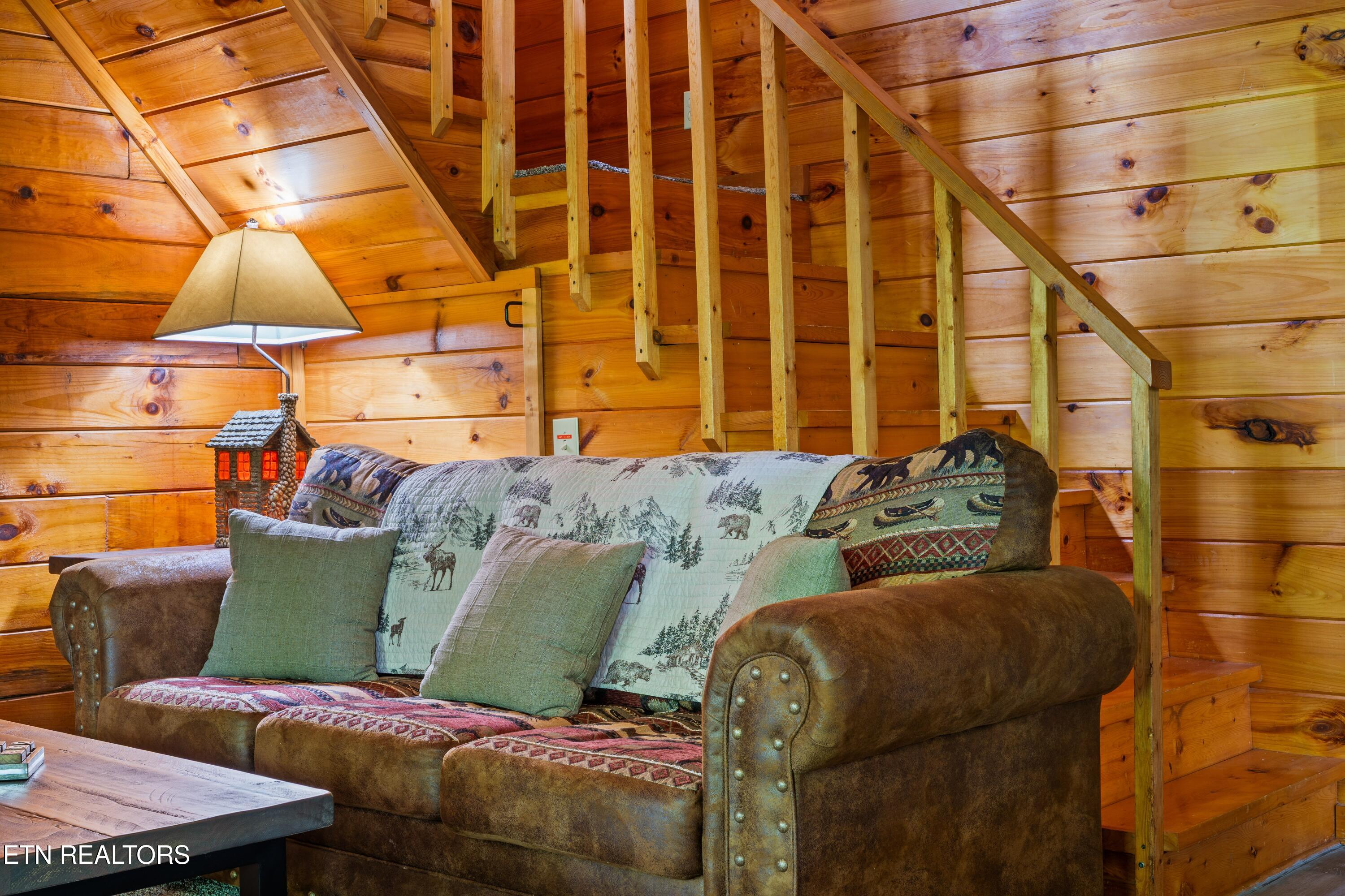 1830 Cherry View Lane Pigeon Forge TN 37876