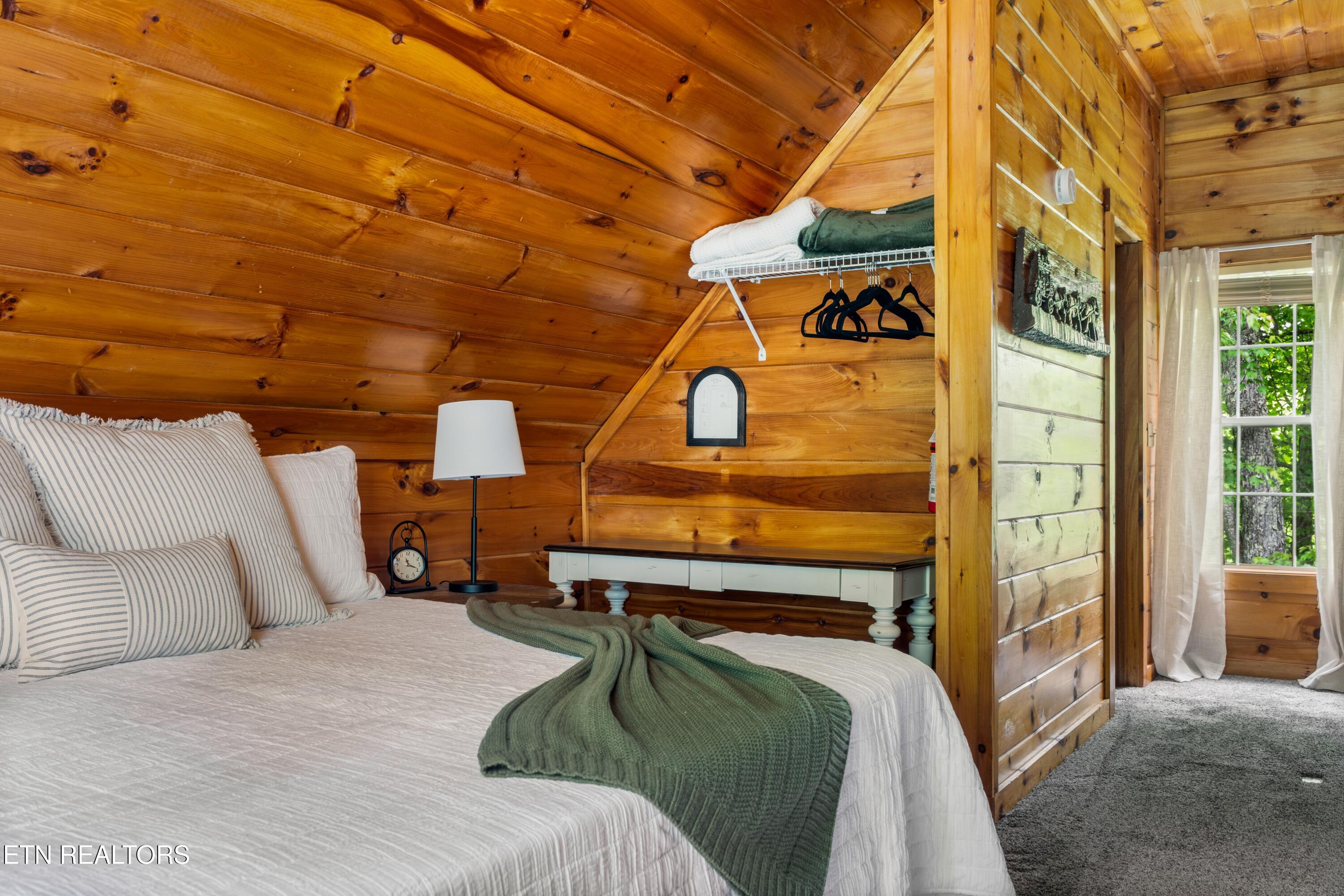 1830 Cherry View Lane Pigeon Forge TN 37876
