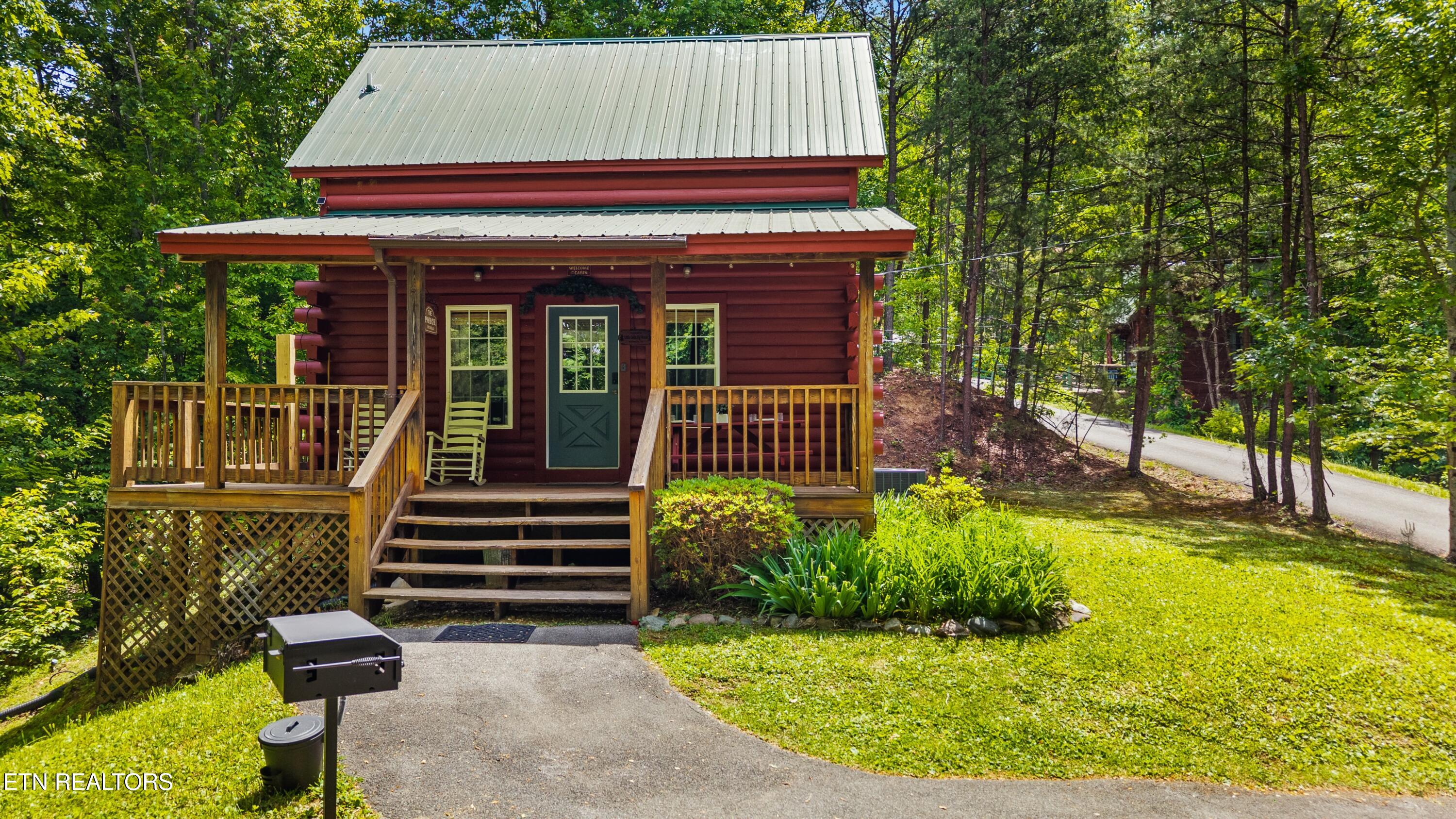 1830 Cherry View Lane Pigeon Forge TN 37876
