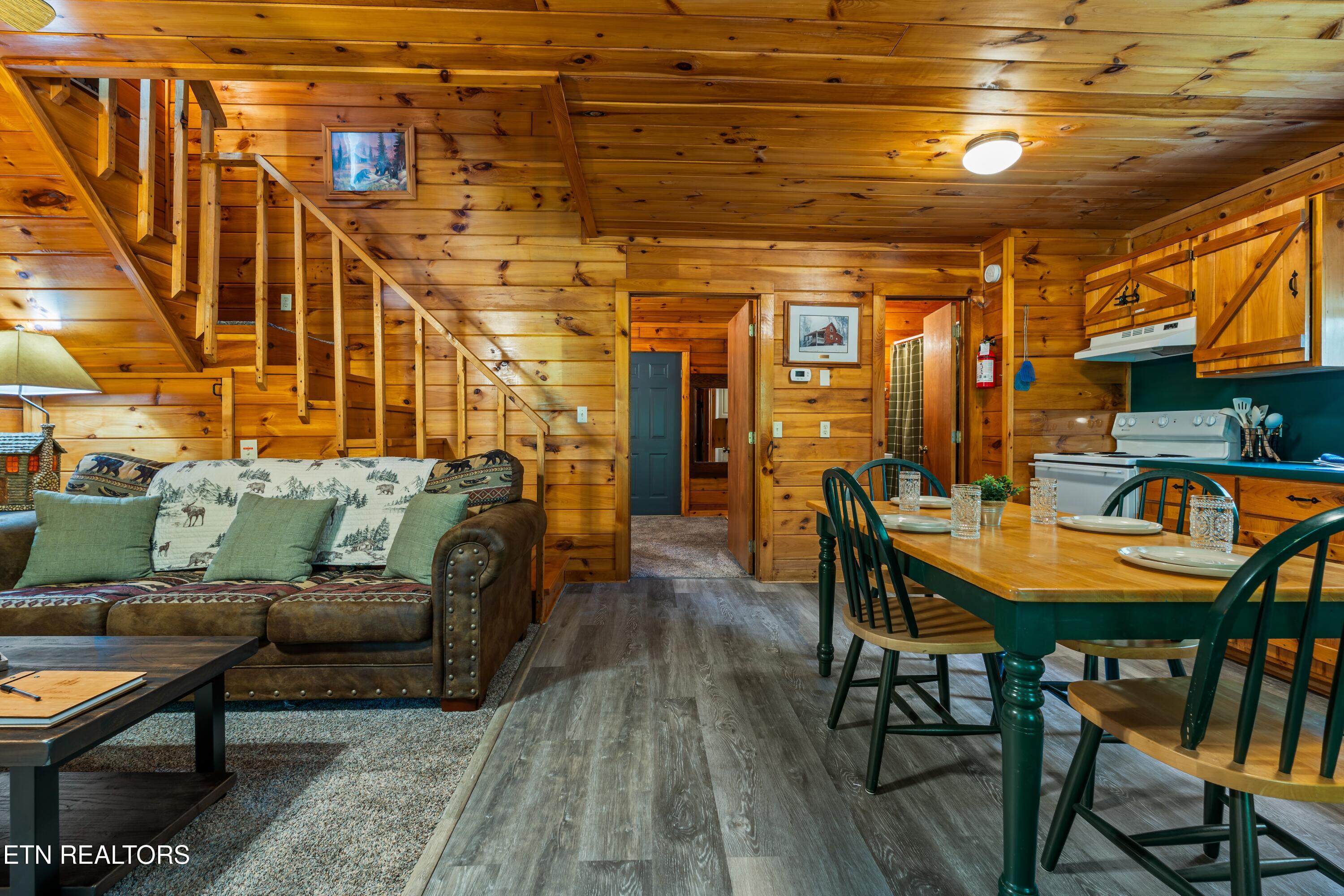 1830 Cherry View Lane Pigeon Forge TN 37876