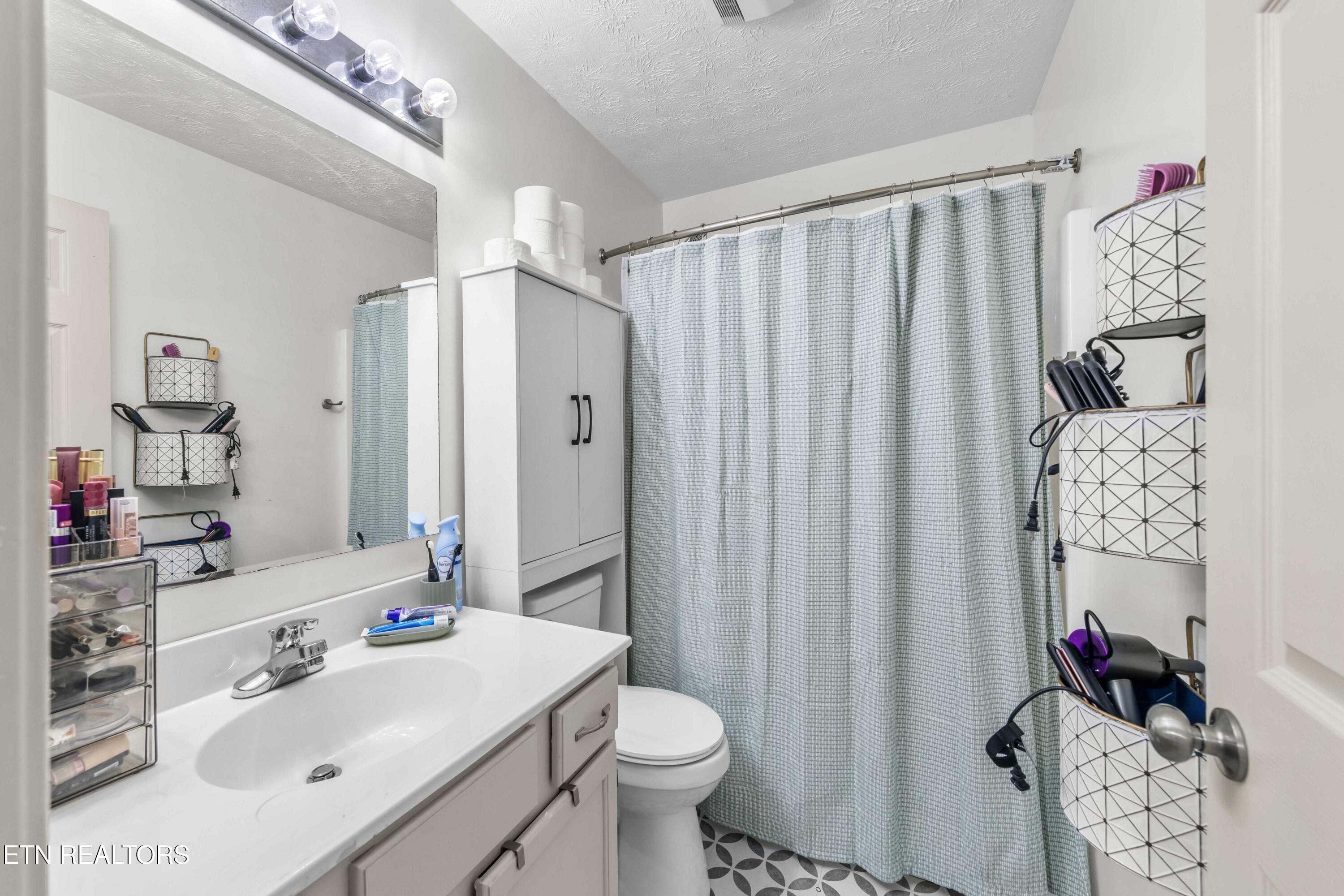 181 Kaysprings Circle Jacksboro TN 37757