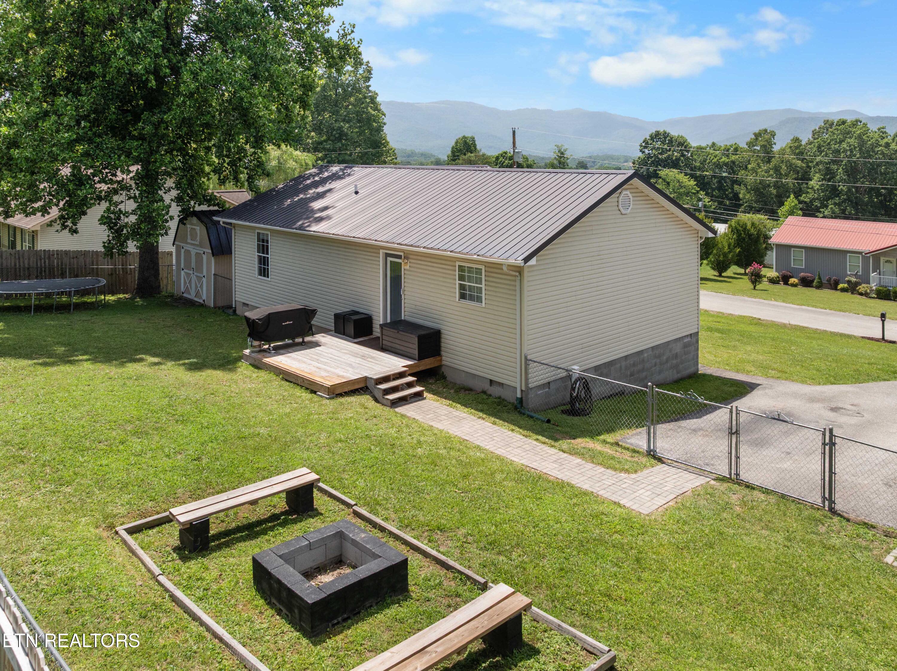 181 Kaysprings Circle Jacksboro TN 37757