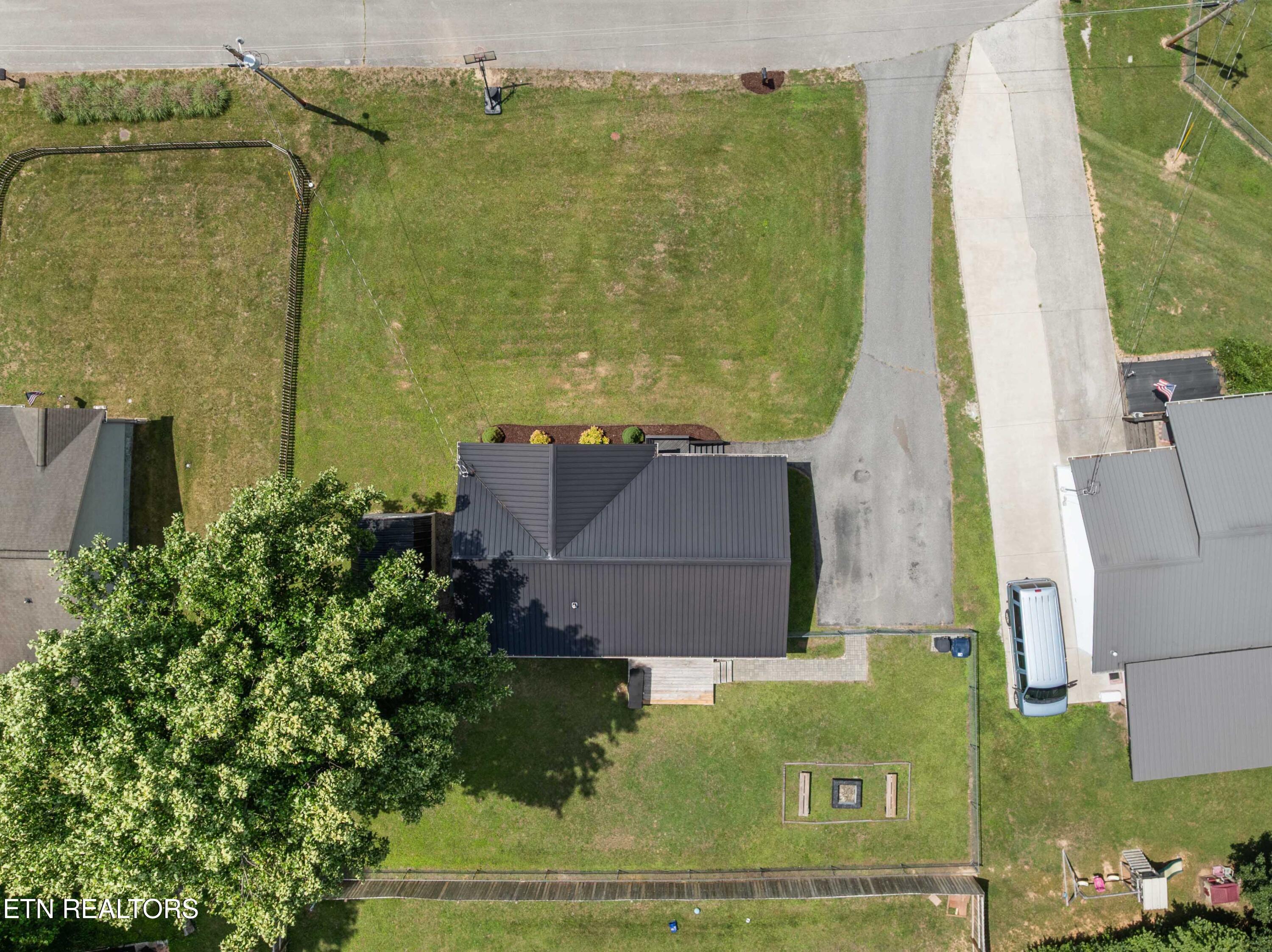 181 Kaysprings Circle Jacksboro TN 37757