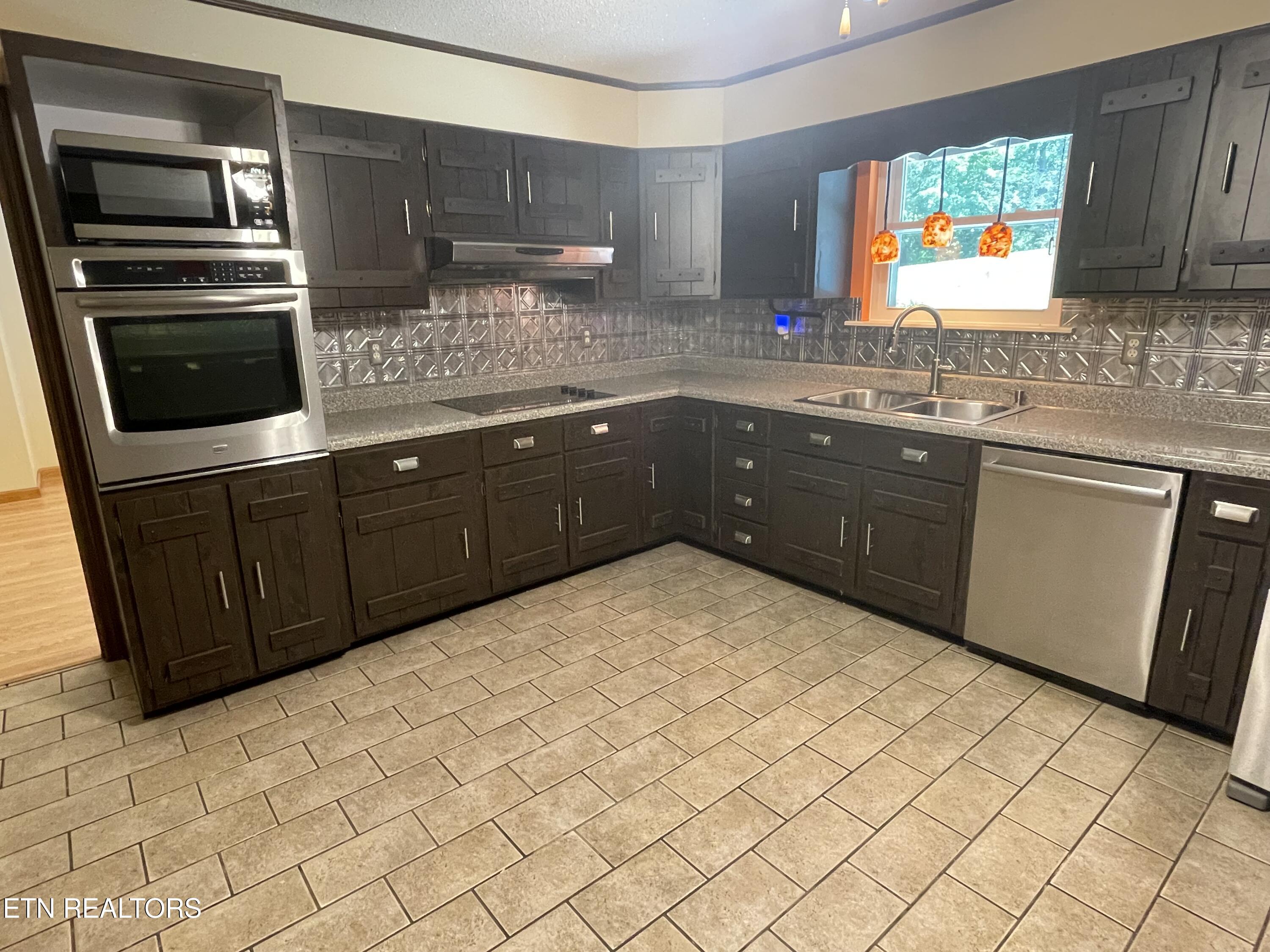1160 Corinth Road Loudon TN 37774