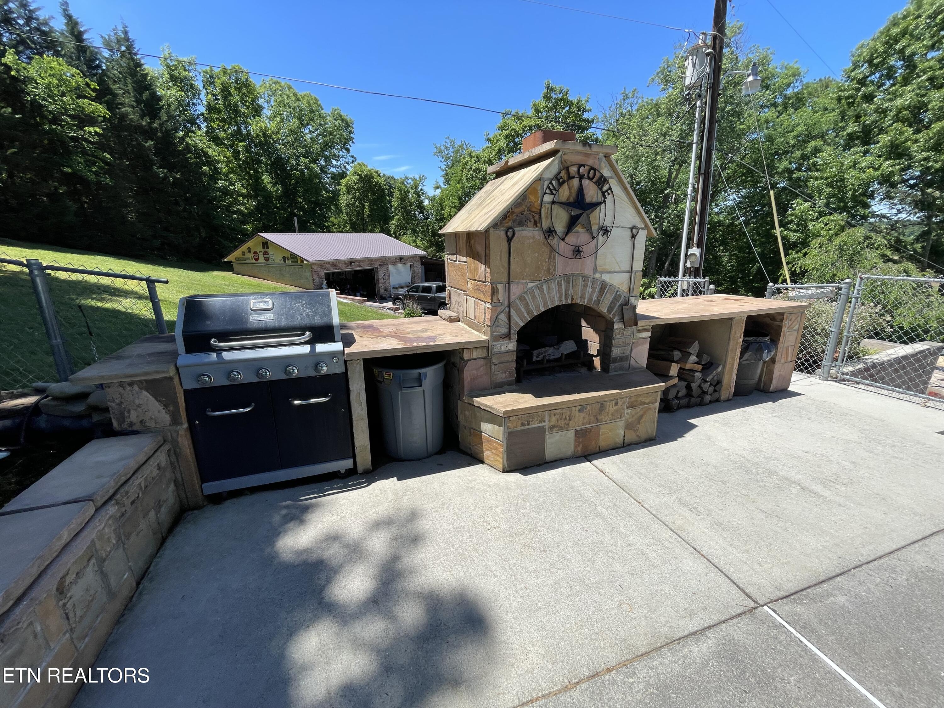 1160 Corinth Road Loudon TN 37774