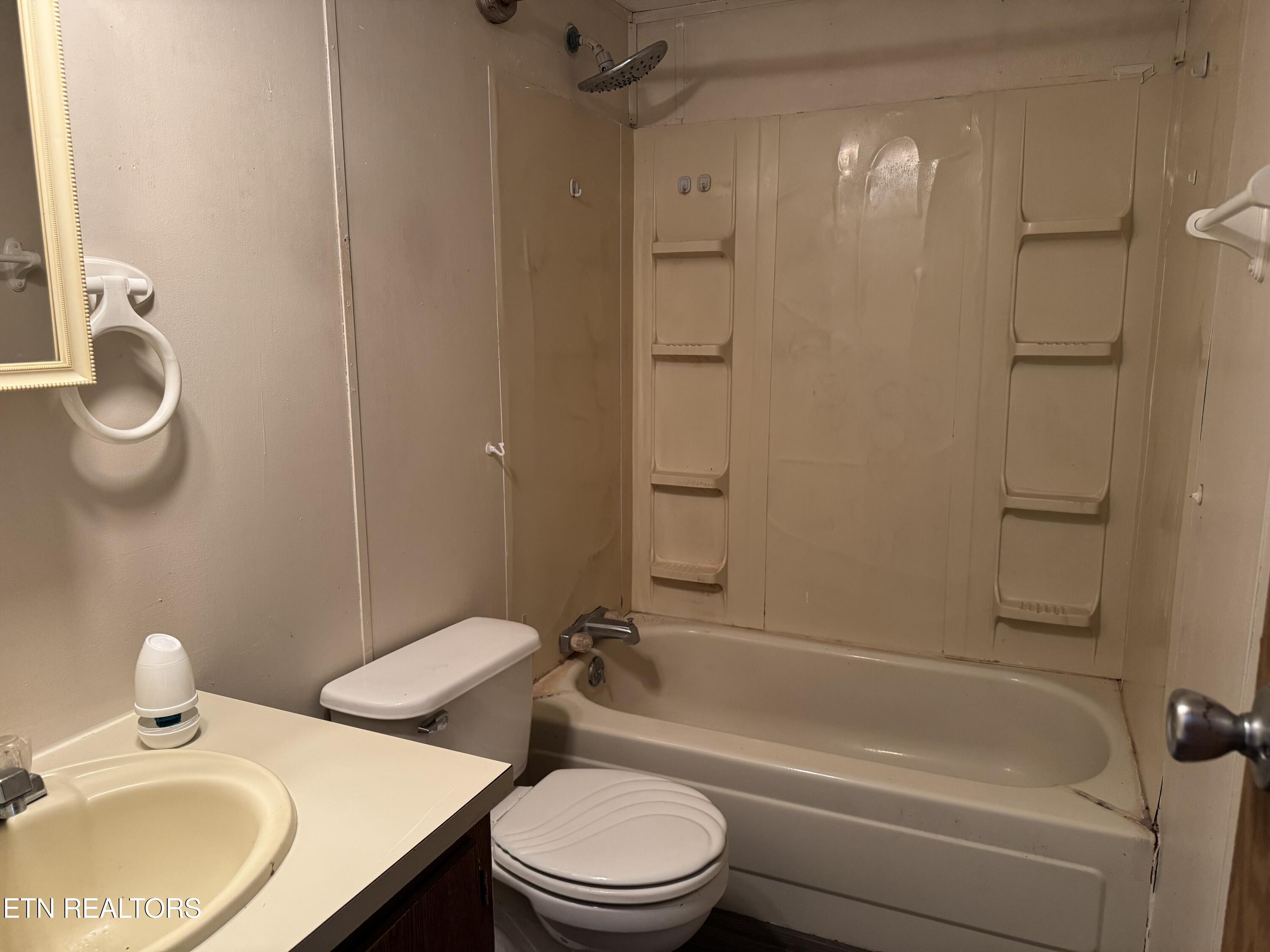 459 Siler Street Jellico TN 37762