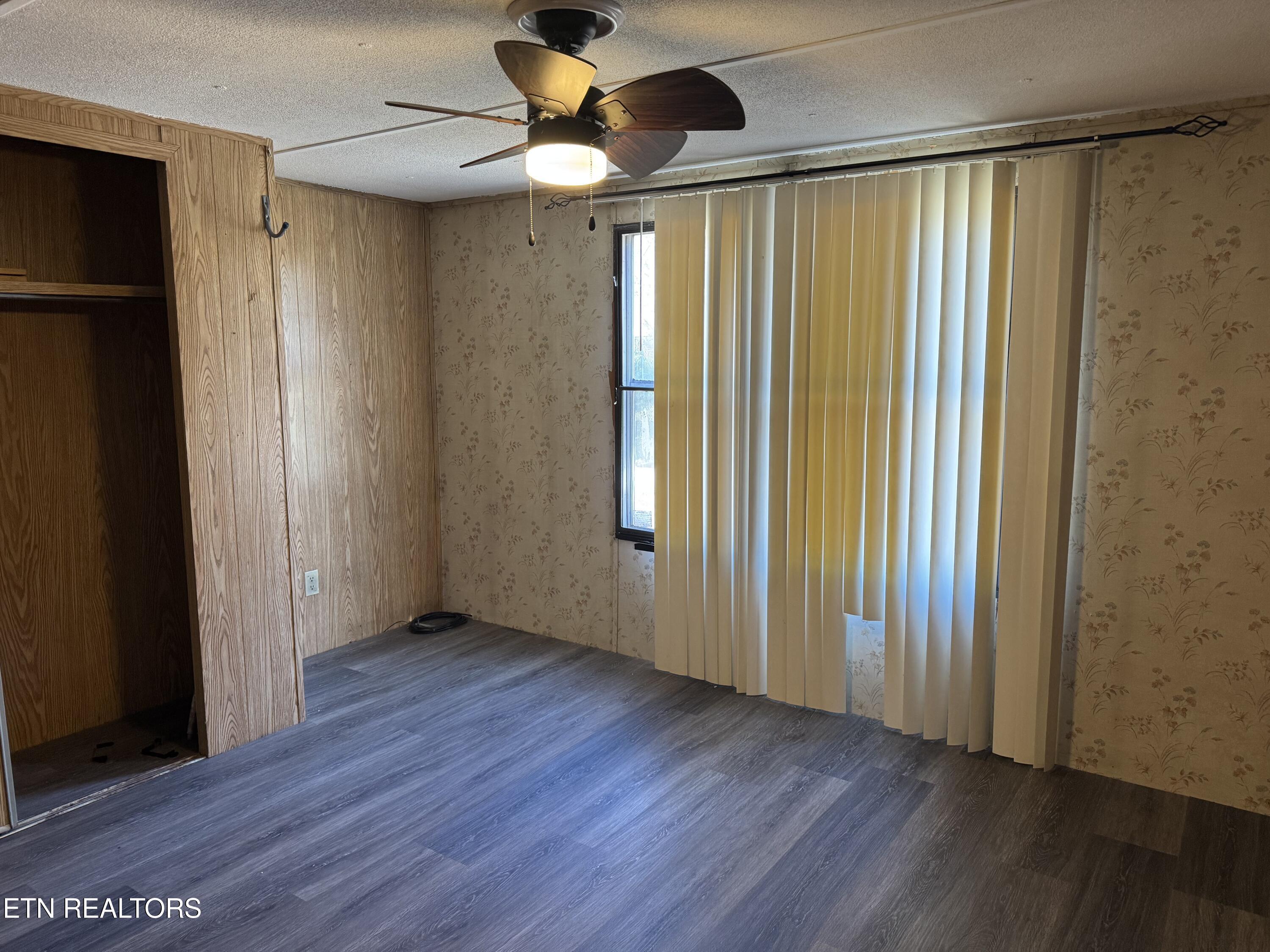 459 Siler Street Jellico TN 37762