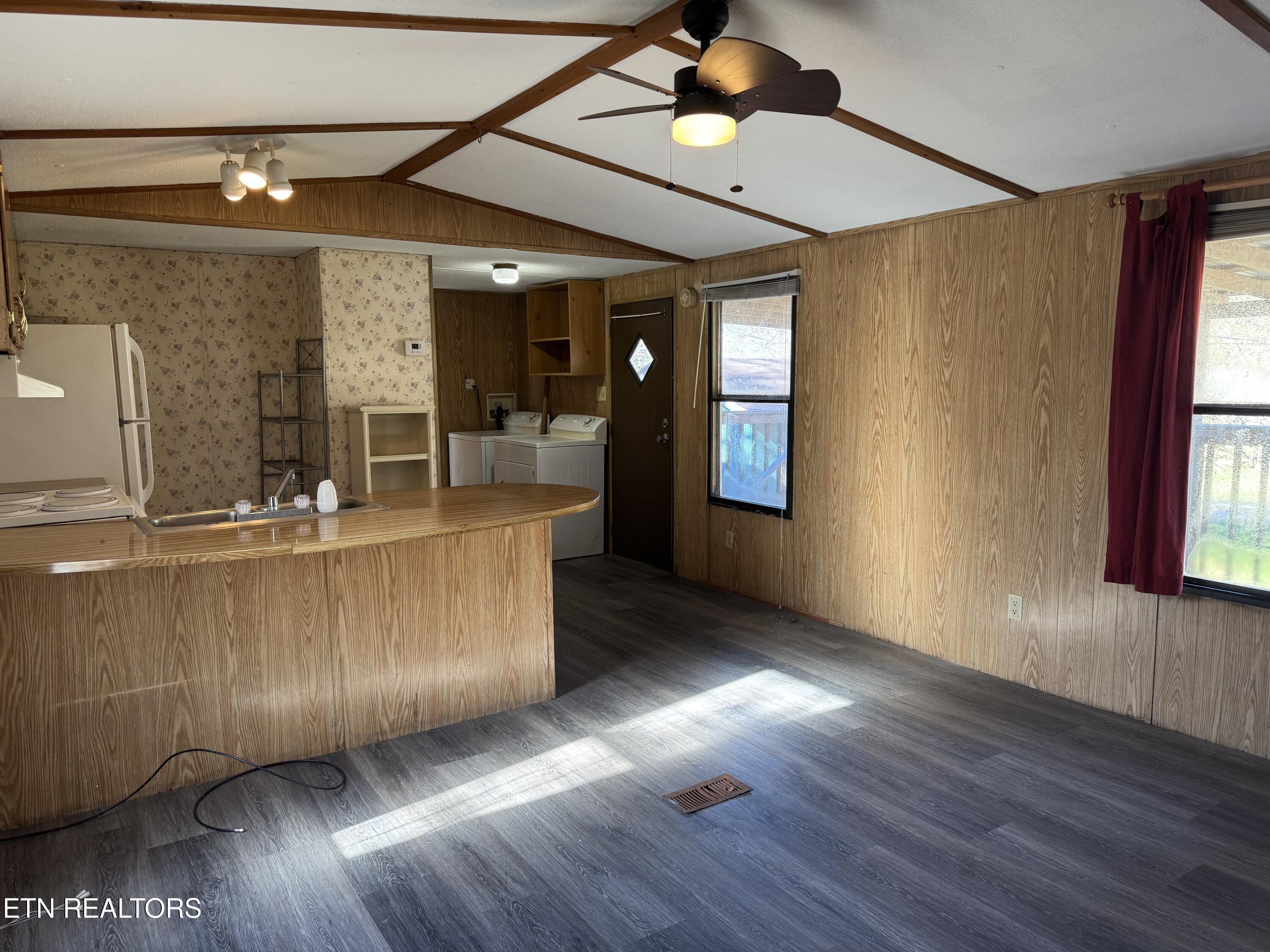 459 Siler Street Jellico TN 37762